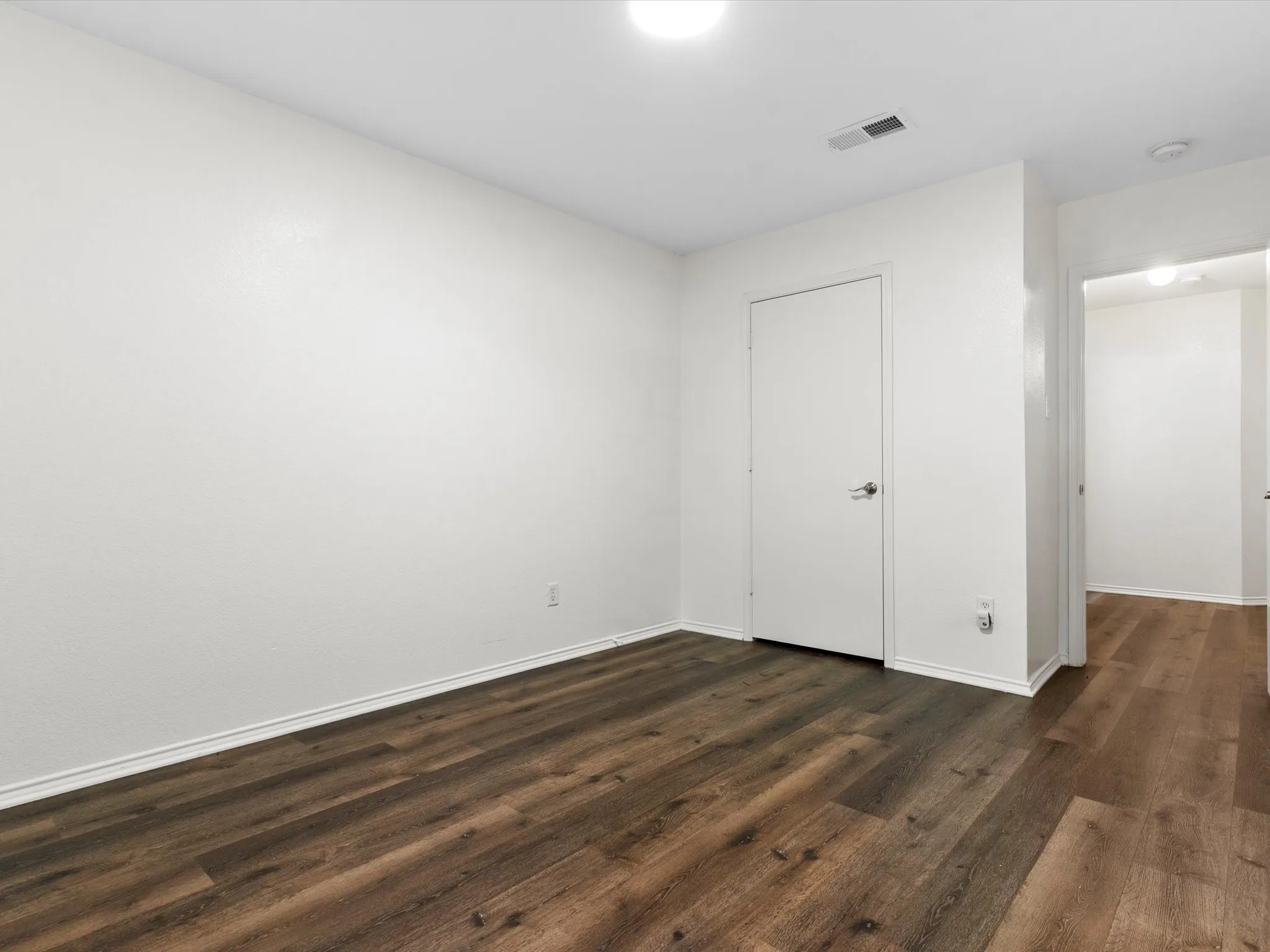 Single Family Residence For Sale in Denton County , 4105 Freedom Lane, Frisco, Texas 75033, 3 Bedroom, 2 Bathroom, 2 Garage spaces, 1,919 Sqft, built in 2002, mls#21334384, Real Estate Agent in Frisco, Homes For Sale in Denton county, Homes For Sale in Frisco, Realtor in Frisco Texas, Real Estate Brokerage Independent Realty Texas, Luminita Cordes Realtor