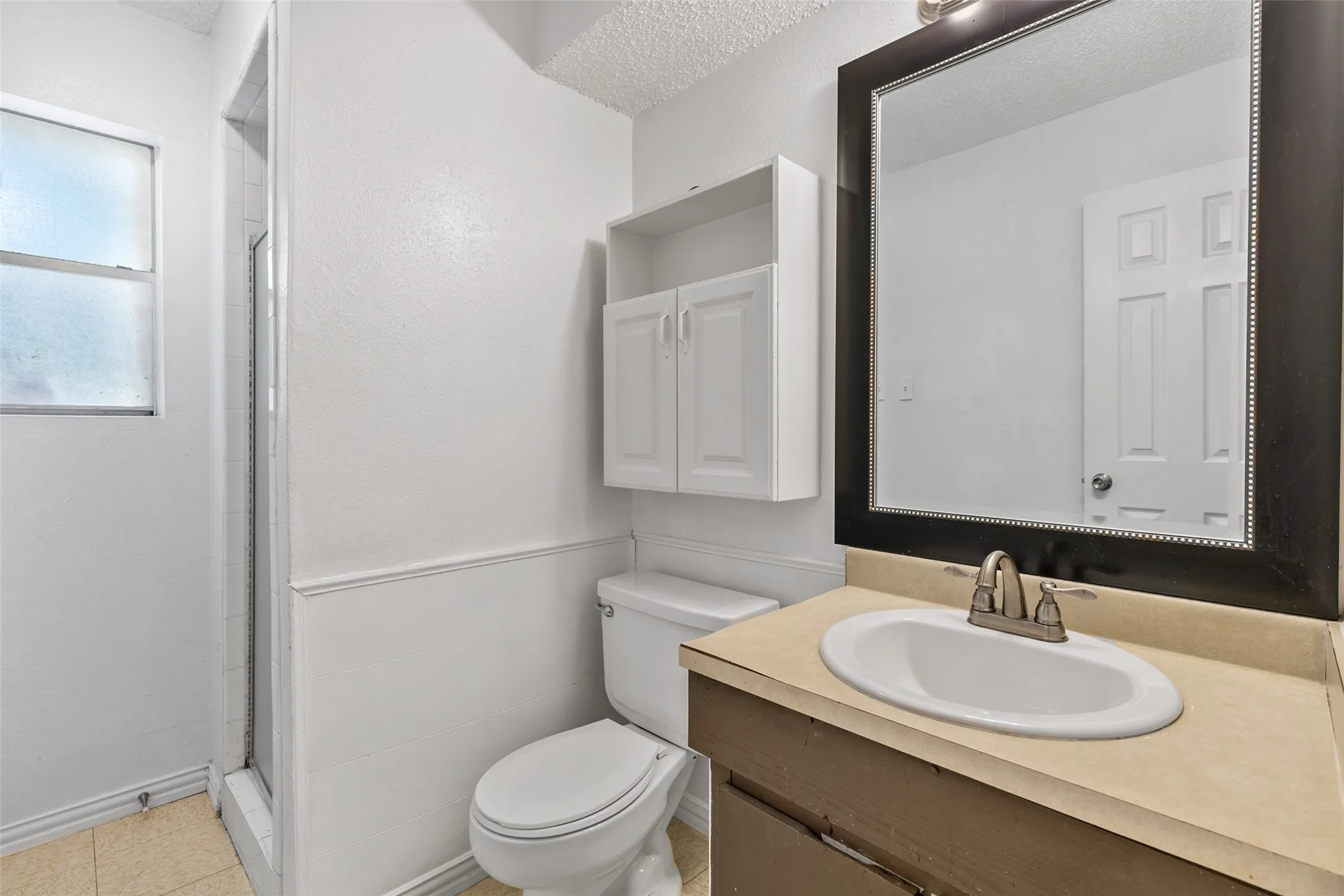 Quadruplex For Rent in Tarrant County , 1140 Tyra Lane C, Fort Worth, Texas 76114, 2 Bedroom, 2 Bathroom, Garage spaces, 1,250 Sqft, built in 1983, mls#21341604, Real Estate Agent in Fort Worth, Homes For Rent in Tarrant county, Homes For Rent in Fort Worth, Realtor in Fort Worth Texas, Real Estate Brokerage Independent Realty Texas, Luminita Cordes Realtor