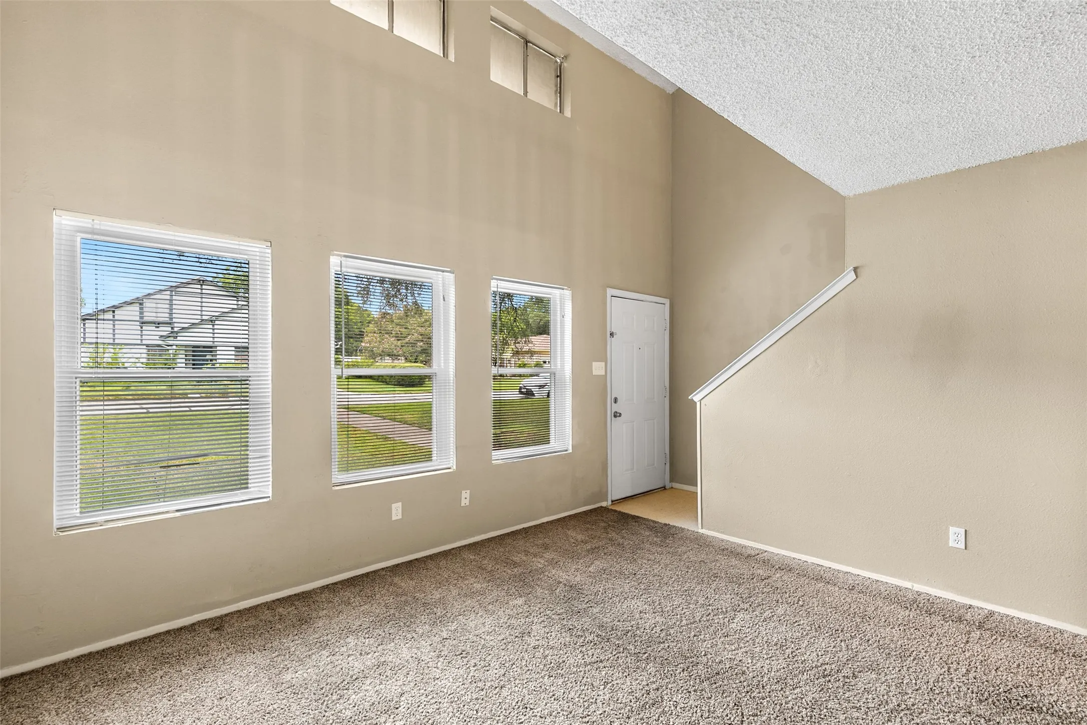 Quadruplex For Rent in Tarrant County , 1140 Tyra Lane C, Fort Worth, Texas 76114, 2 Bedroom, 2 Bathroom, Garage spaces, 1,250 Sqft, built in 1983, mls#21341604, Real Estate Agent in Fort Worth, Homes For Rent in Tarrant county, Homes For Rent in Fort Worth, Realtor in Fort Worth Texas, Real Estate Brokerage Independent Realty Texas, Luminita Cordes Realtor