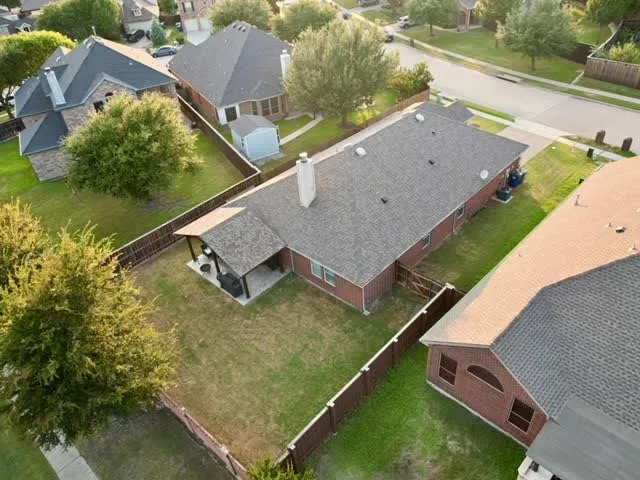 Single Family Residence For Sale in Denton County , 2500 Navasota Drive, Little Elm, Texas 75068, 4 Bedroom, 2 Bathroom, 2 Garage spaces, 2,093 Sqft, built in 2010, mls#21341587, Real Estate Agent in Little Elm, Homes For Sale in Denton county, Homes For Sale in Little Elm, Realtor in Little Elm Texas, Real Estate Brokerage Independent Realty Texas, Luminita Cordes Realtor