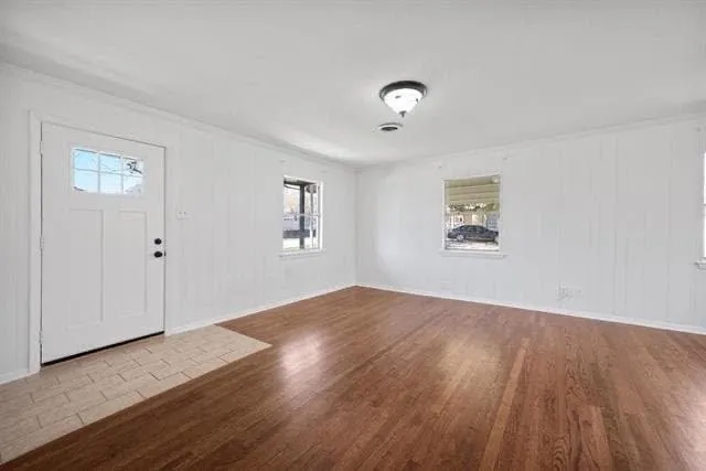 Single Family Residence For Sale in Collin County , 8760 S County Road, Frisco, Texas 75034, 3 Bedroom, 1 Bathroom, Garage spaces, 1,035 Sqft, built in 1956, mls#21336677, Real Estate Agent in Frisco, Homes For Sale in Collin county, Homes For Sale in Frisco, Realtor in Frisco Texas, Real Estate Brokerage Independent Realty Texas, Luminita Cordes Realtor