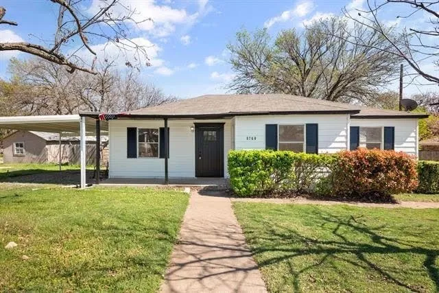 Single Family Residence For Sale in Collin County , 8760 S County Road, Frisco, Texas 75034, 3 Bedroom, 1 Bathroom, Garage spaces, 1,035 Sqft, built in 1956, mls#21336677, Real Estate Agent in Frisco, Homes For Sale in Collin county, Homes For Sale in Frisco, Realtor in Frisco Texas, Real Estate Brokerage Independent Realty Texas, Luminita Cordes Realtor