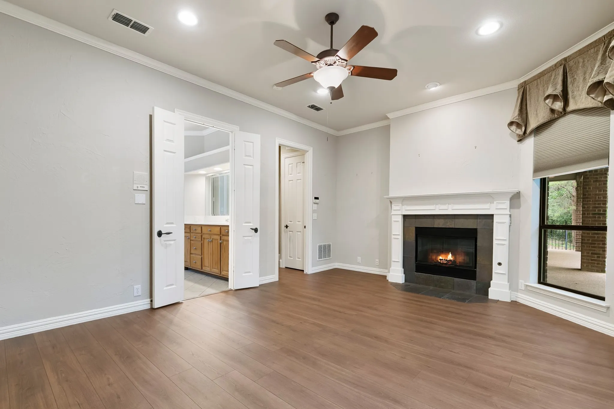 Single Family Residence For Sale in Dallas County , 1219 Winding Brook Drive, Garland, Texas 75044, 4 Bedroom, 3 Bathroom, 3 Garage spaces, 3,678 Sqft, built in 2000, mls#21341599, Real Estate Agent in Garland, Homes For Sale in Dallas county, Homes For Sale in Garland, Realtor in Garland Texas, Real Estate Brokerage Independent Realty Texas, Luminita Cordes Realtor