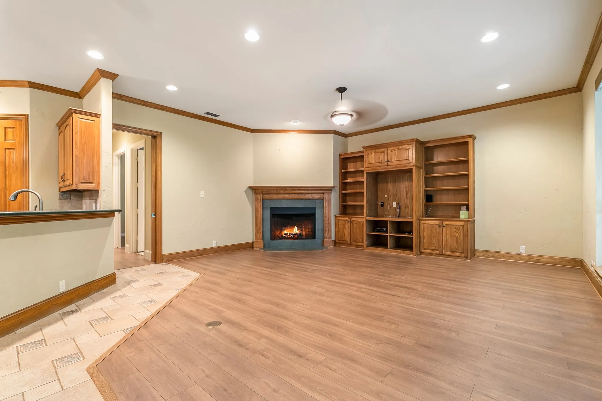 Single Family Residence For Sale in Dallas County , 1219 Winding Brook Drive, Garland, Texas 75044, 4 Bedroom, 3 Bathroom, 3 Garage spaces, 3,678 Sqft, built in 2000, mls#21341599, Real Estate Agent in Garland, Homes For Sale in Dallas county, Homes For Sale in Garland, Realtor in Garland Texas, Real Estate Brokerage Independent Realty Texas, Luminita Cordes Realtor
