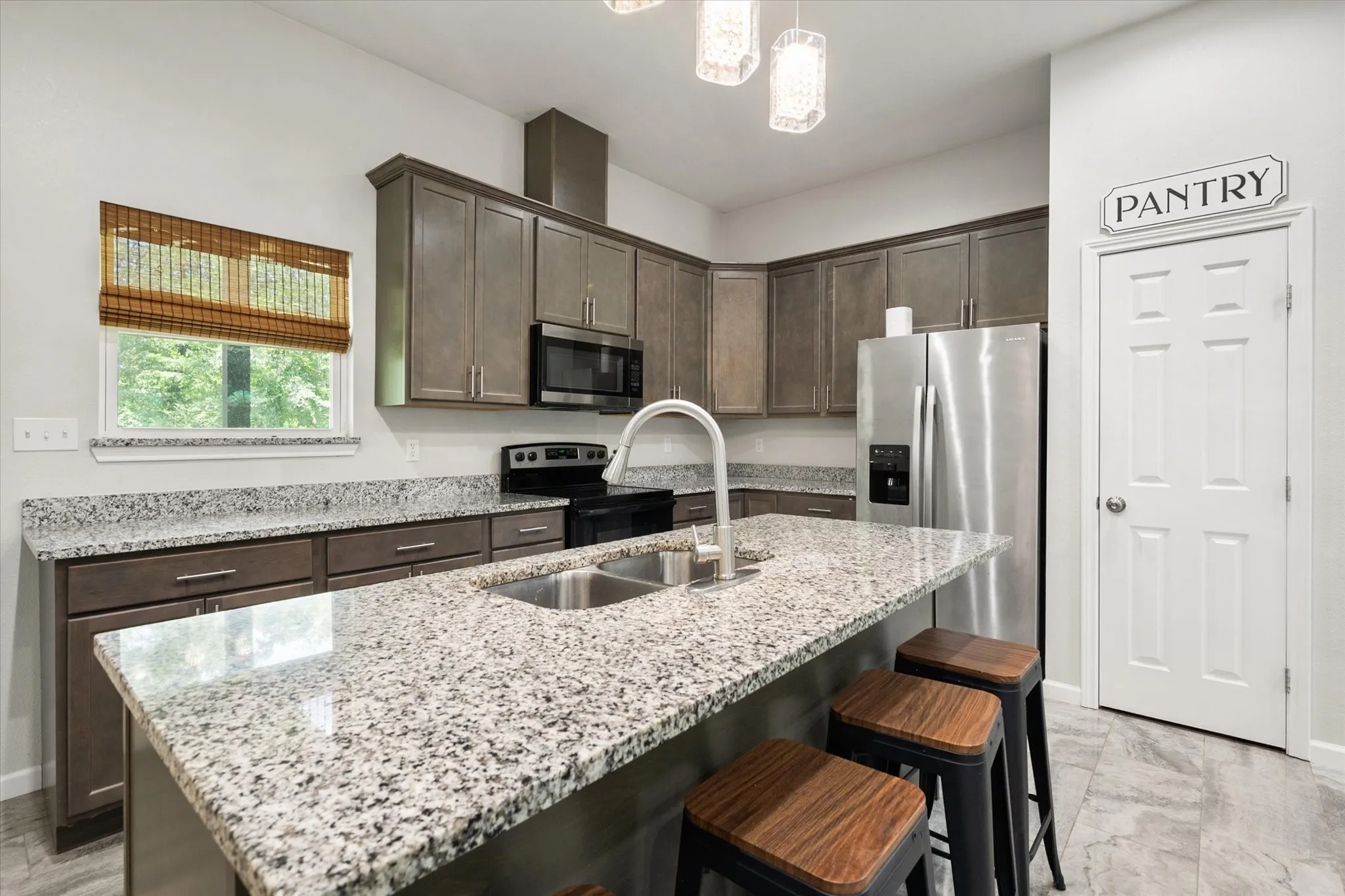Single Family Residence For Sale in Freestone County , 219 County Road 1260, Fairfield, Texas 75840, 3 Bedroom, 2 Bathroom, 1 Garage spaces, 1,364 Sqft, built in 2023, mls#21338530, Real Estate Agent in Fairfield, Homes For Sale in Freestone county, Homes For Sale in Fairfield, Realtor in Fairfield Texas, Real Estate Brokerage Independent Realty Texas, Luminita Cordes Realtor