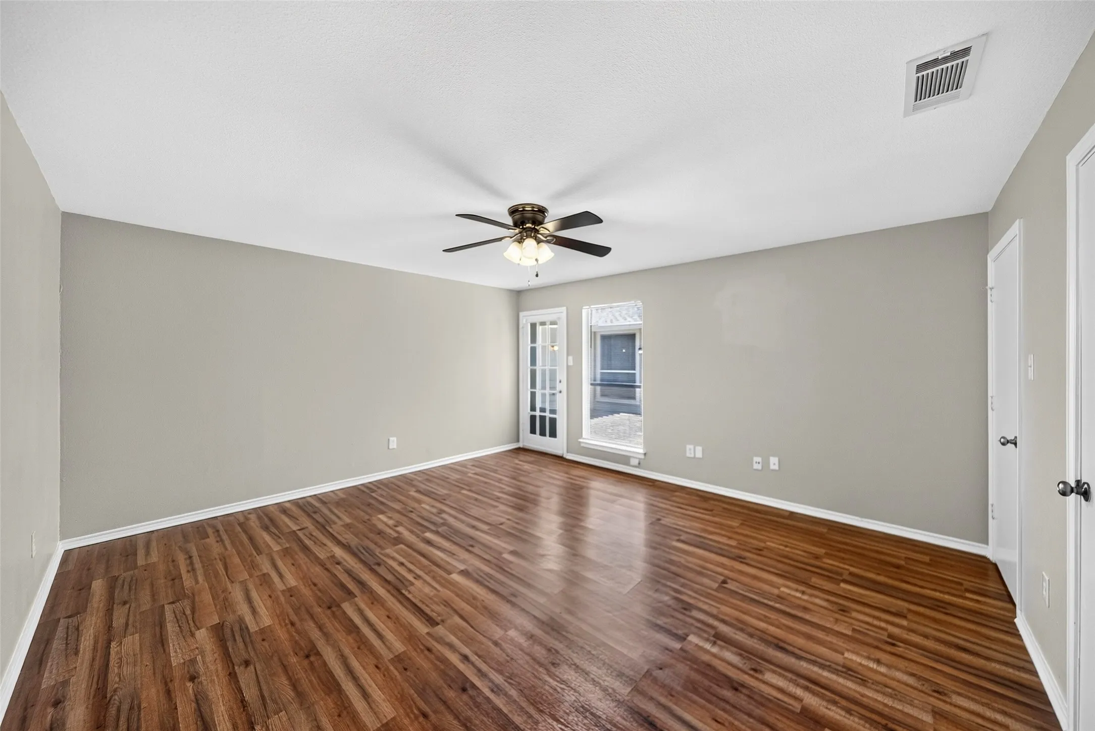 Single Family Residence For Sale in Dallas County , 6026 White Rose Trail, Dallas, Texas 75248, 3 Bedroom, 2 Bathroom, 2 Garage spaces, 2,320 Sqft, built in 1979, Price $600,000, mls#21341524, Real Estate Agent in Dallas, Homes For Sale in Dallas county, Homes For Sale in Dallas, Realtor in Dallas Texas, Real Estate Brokerage Independent Realty Texas, Luminita Cordes Realtor