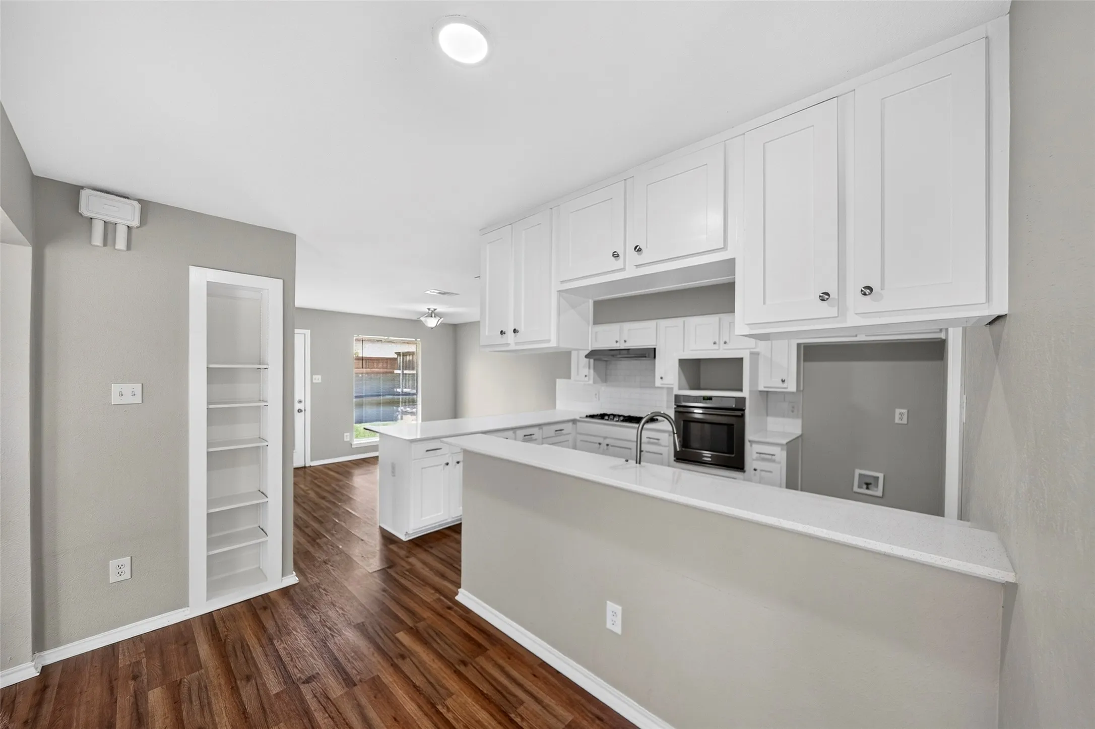 Single Family Residence For Sale in Dallas County , 6026 White Rose Trail, Dallas, Texas 75248, 3 Bedroom, 2 Bathroom, 2 Garage spaces, 2,320 Sqft, built in 1979, Price $600,000, mls#21341524, Real Estate Agent in Dallas, Homes For Sale in Dallas county, Homes For Sale in Dallas, Realtor in Dallas Texas, Real Estate Brokerage Independent Realty Texas, Luminita Cordes Realtor