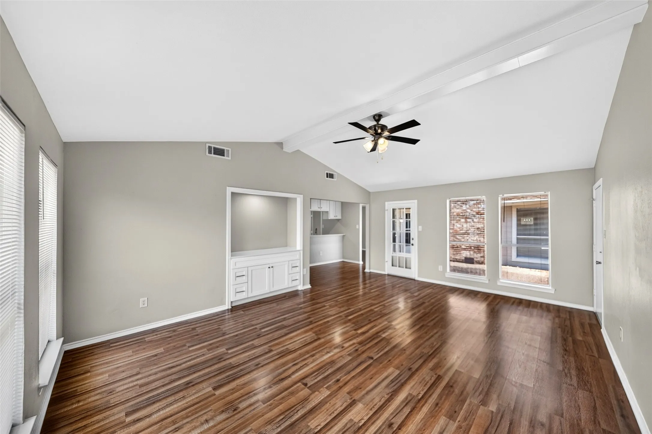 Single Family Residence For Sale in Dallas County , 6026 White Rose Trail, Dallas, Texas 75248, 3 Bedroom, 2 Bathroom, 2 Garage spaces, 2,320 Sqft, built in 1979, Price $600,000, mls#21341524, Real Estate Agent in Dallas, Homes For Sale in Dallas county, Homes For Sale in Dallas, Realtor in Dallas Texas, Real Estate Brokerage Independent Realty Texas, Luminita Cordes Realtor