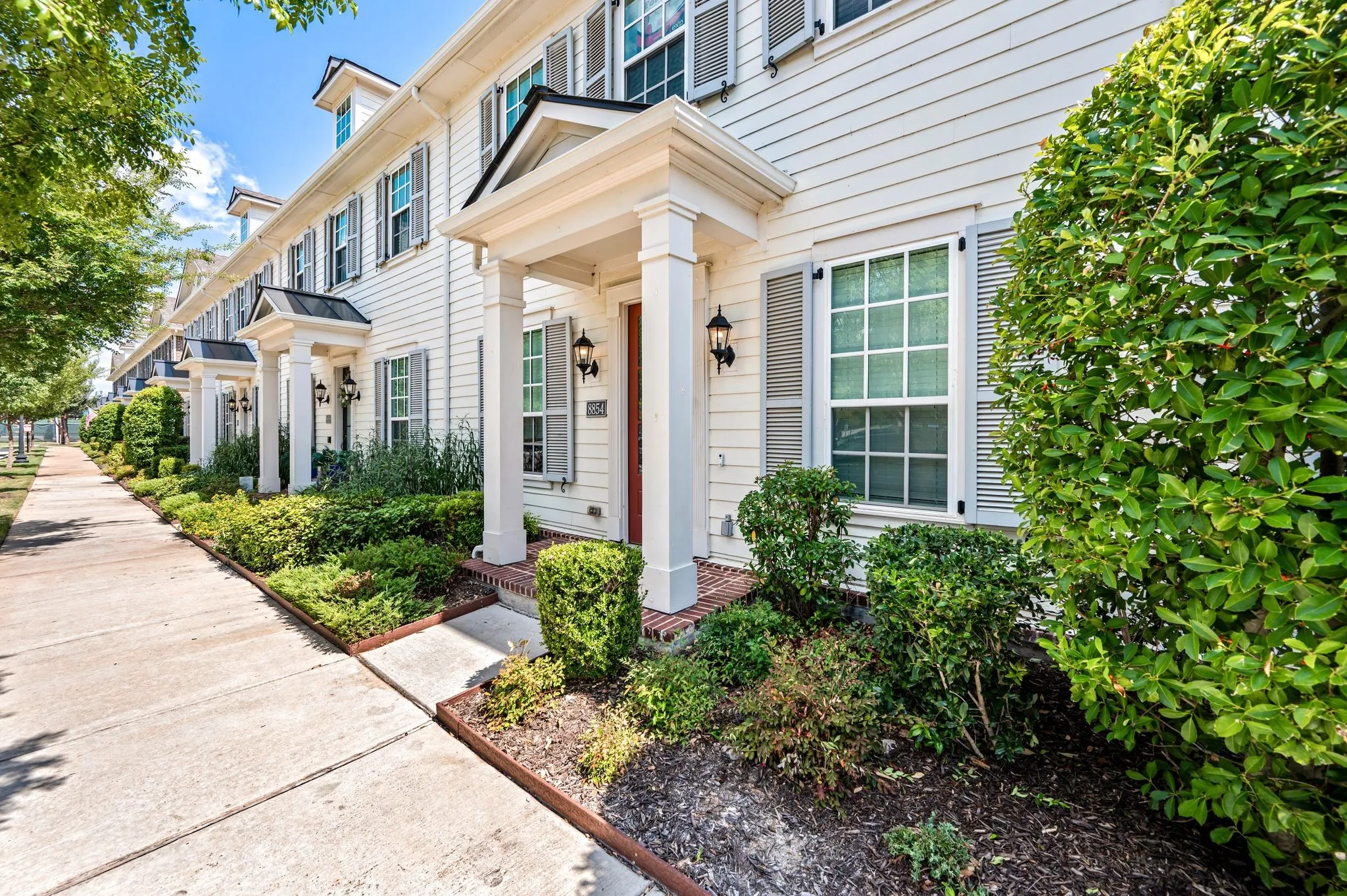 HOA does all the exterior maintenance