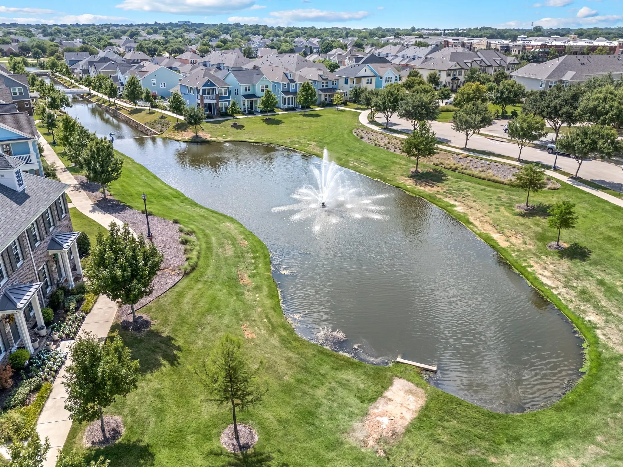 great walking in this beautiful neighborhood