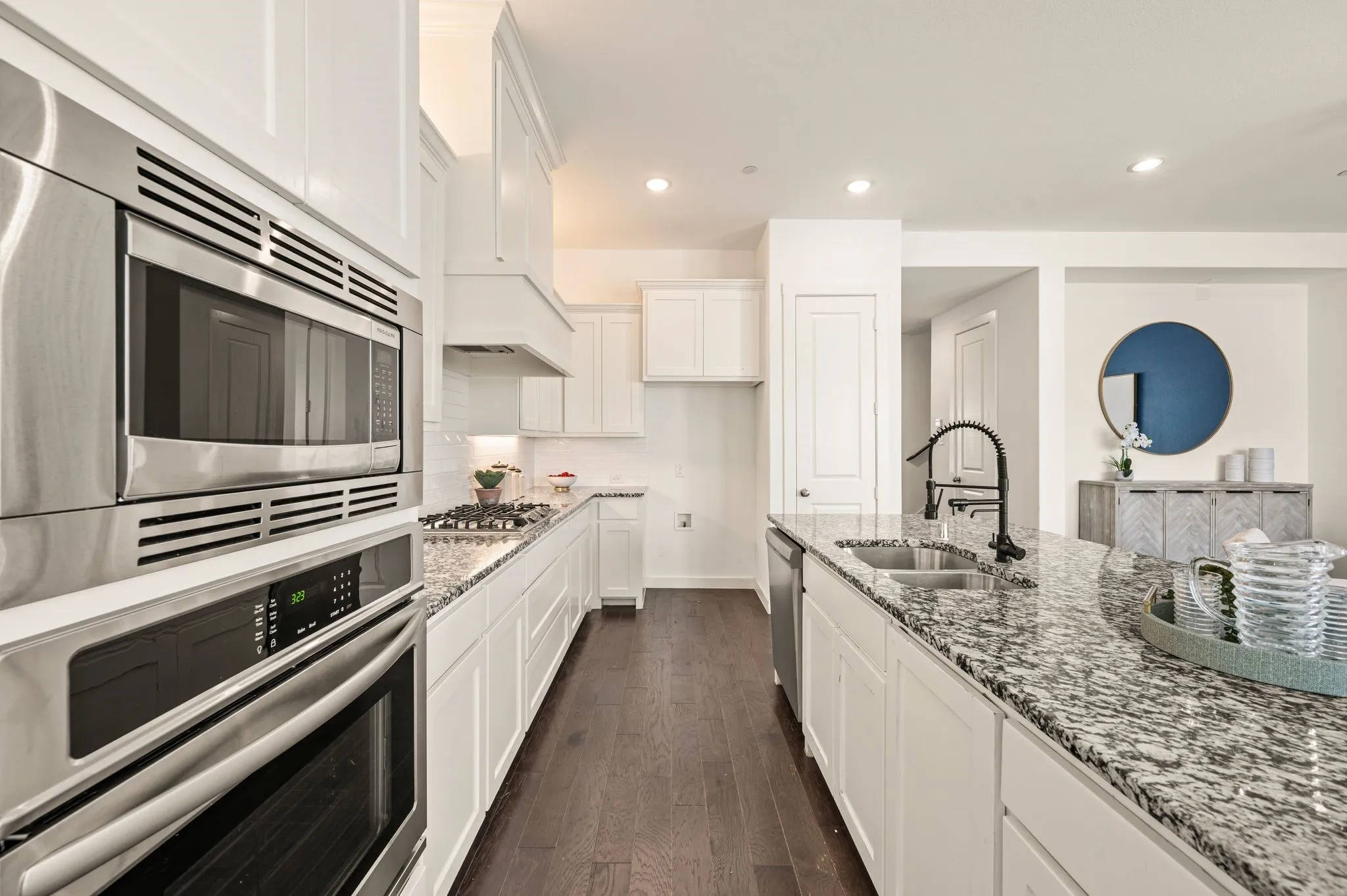 Townhouse For Sale in Tarrant County , 8854 Ice House Drive, North Richland Hills, Texas 76180, 2 Bedroom, 3 Bathroom, 2 Garage spaces, 2,030 Sqft, built in 2019, mls#21341462, Real Estate Agent in North Richland Hills, Homes For Sale in Tarrant county, Homes For Sale in North Richland Hills, Realtor in North Richland Hills Texas, Real Estate Brokerage Independent Realty Texas, Luminita Cordes Realtor