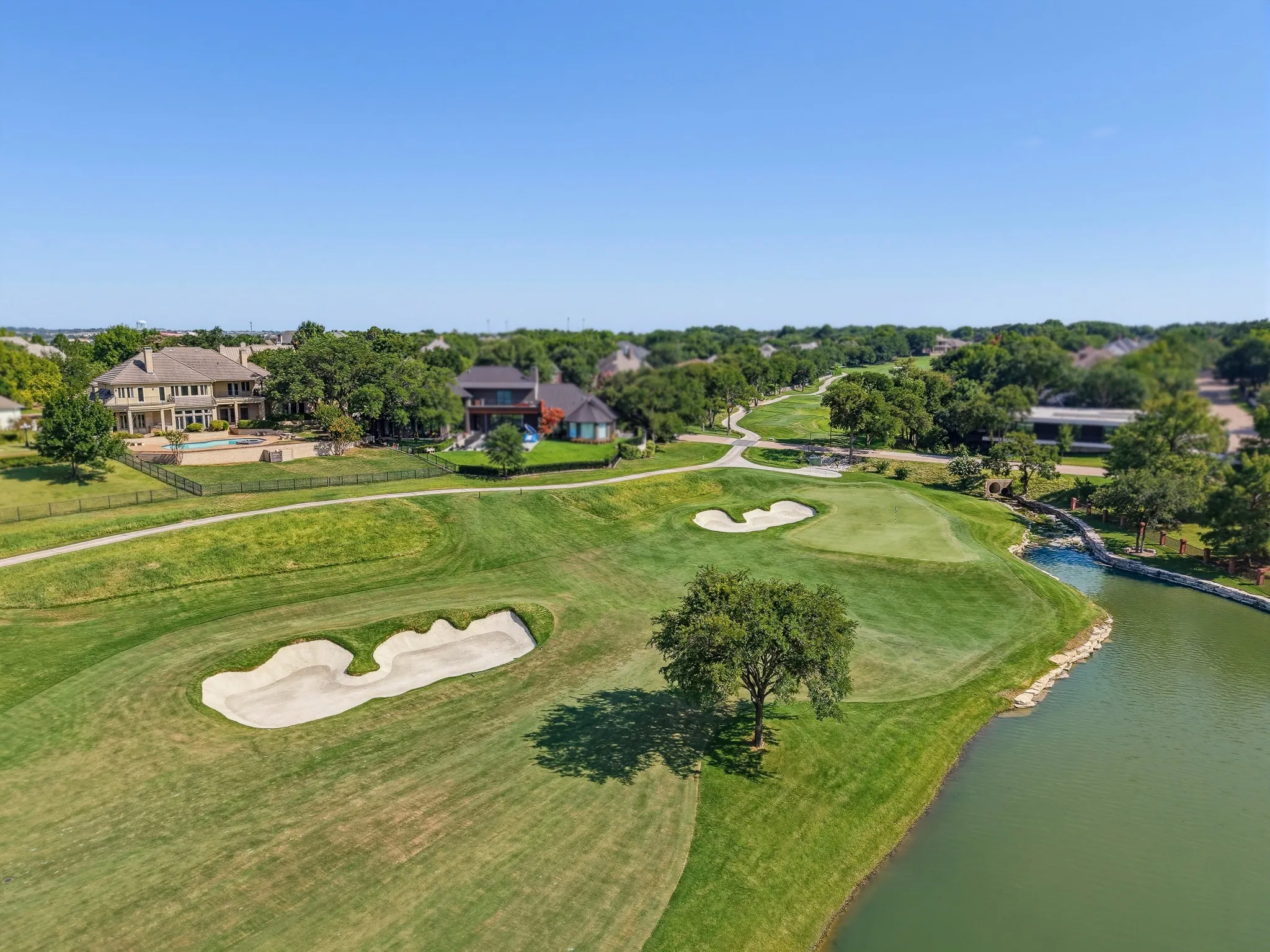 Single Family Residence For Sale in Tarrant County , 5916 Forest Highlands Drive, Fort Worth, Texas 76132, 4 Bedroom, 5 Bathroom, 3 Garage spaces, 6,166 Sqft, built in 1993, mls#21330674, Real Estate Agent in Fort Worth, Homes For Sale in Tarrant county, Homes For Sale in Fort Worth, Realtor in Fort Worth Texas, Real Estate Brokerage Independent Realty Texas, Luminita Cordes Realtor
