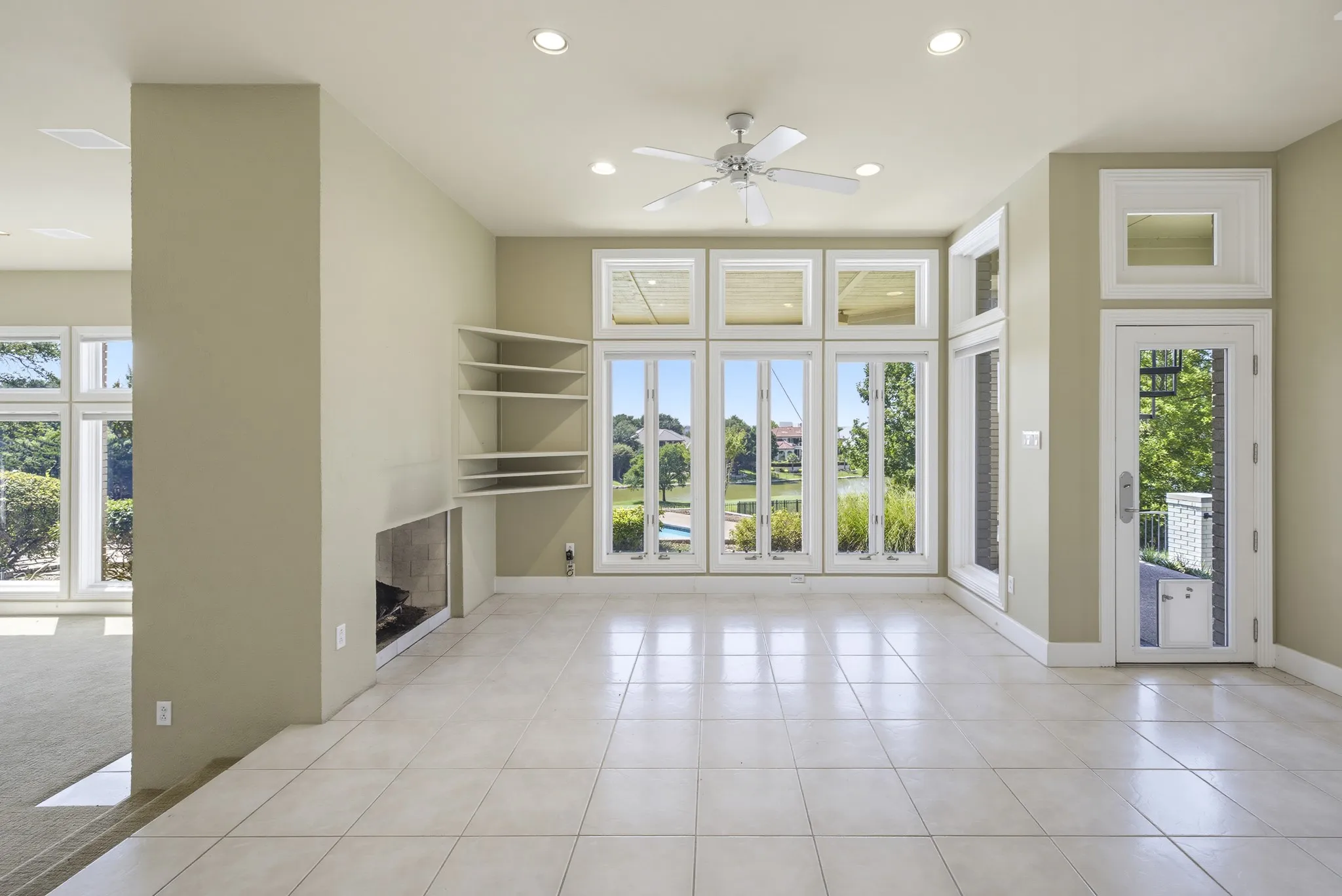 Single Family Residence For Sale in Tarrant County , 5916 Forest Highlands Drive, Fort Worth, Texas 76132, 4 Bedroom, 5 Bathroom, 3 Garage spaces, 6,166 Sqft, built in 1993, mls#21330674, Real Estate Agent in Fort Worth, Homes For Sale in Tarrant county, Homes For Sale in Fort Worth, Realtor in Fort Worth Texas, Real Estate Brokerage Independent Realty Texas, Luminita Cordes Realtor