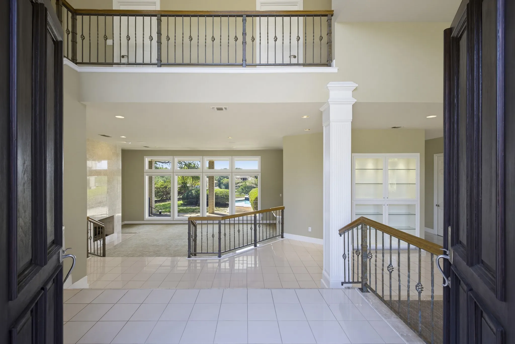 Single Family Residence For Sale in Tarrant County , 5916 Forest Highlands Drive, Fort Worth, Texas 76132, 4 Bedroom, 5 Bathroom, 3 Garage spaces, 6,166 Sqft, built in 1993, mls#21330674, Real Estate Agent in Fort Worth, Homes For Sale in Tarrant county, Homes For Sale in Fort Worth, Realtor in Fort Worth Texas, Real Estate Brokerage Independent Realty Texas, Luminita Cordes Realtor