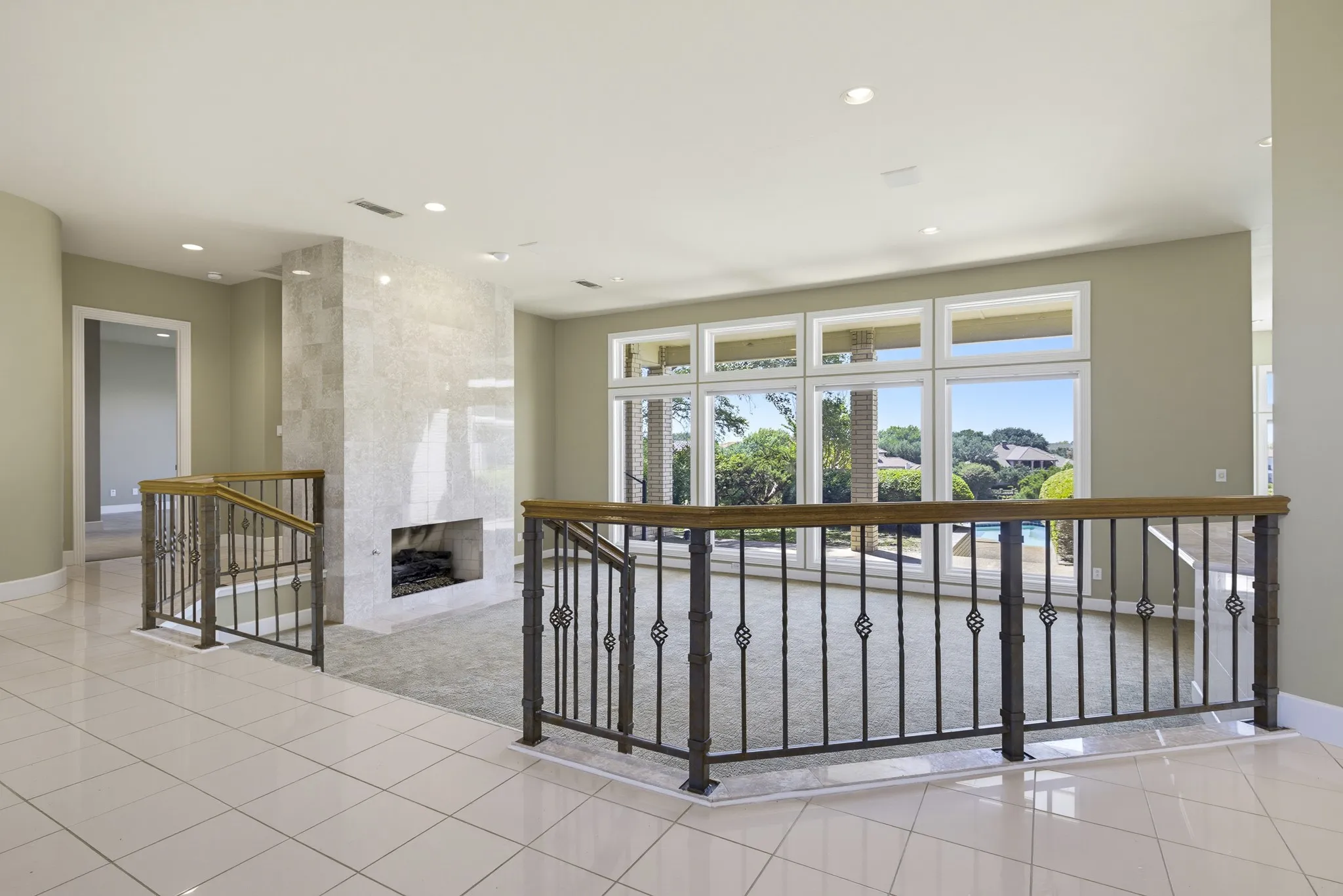 Single Family Residence For Sale in Tarrant County , 5916 Forest Highlands Drive, Fort Worth, Texas 76132, 4 Bedroom, 5 Bathroom, 3 Garage spaces, 6,166 Sqft, built in 1993, mls#21330674, Real Estate Agent in Fort Worth, Homes For Sale in Tarrant county, Homes For Sale in Fort Worth, Realtor in Fort Worth Texas, Real Estate Brokerage Independent Realty Texas, Luminita Cordes Realtor