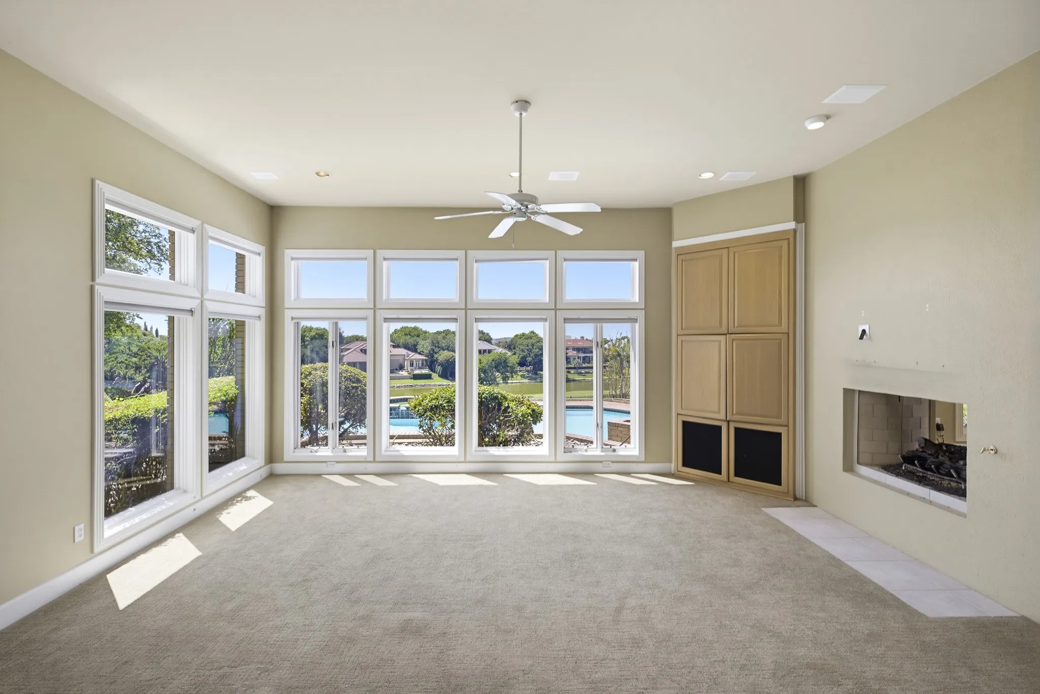 Single Family Residence For Sale in Tarrant County , 5916 Forest Highlands Drive, Fort Worth, Texas 76132, 4 Bedroom, 5 Bathroom, 3 Garage spaces, 6,166 Sqft, built in 1993, mls#21330674, Real Estate Agent in Fort Worth, Homes For Sale in Tarrant county, Homes For Sale in Fort Worth, Realtor in Fort Worth Texas, Real Estate Brokerage Independent Realty Texas, Luminita Cordes Realtor