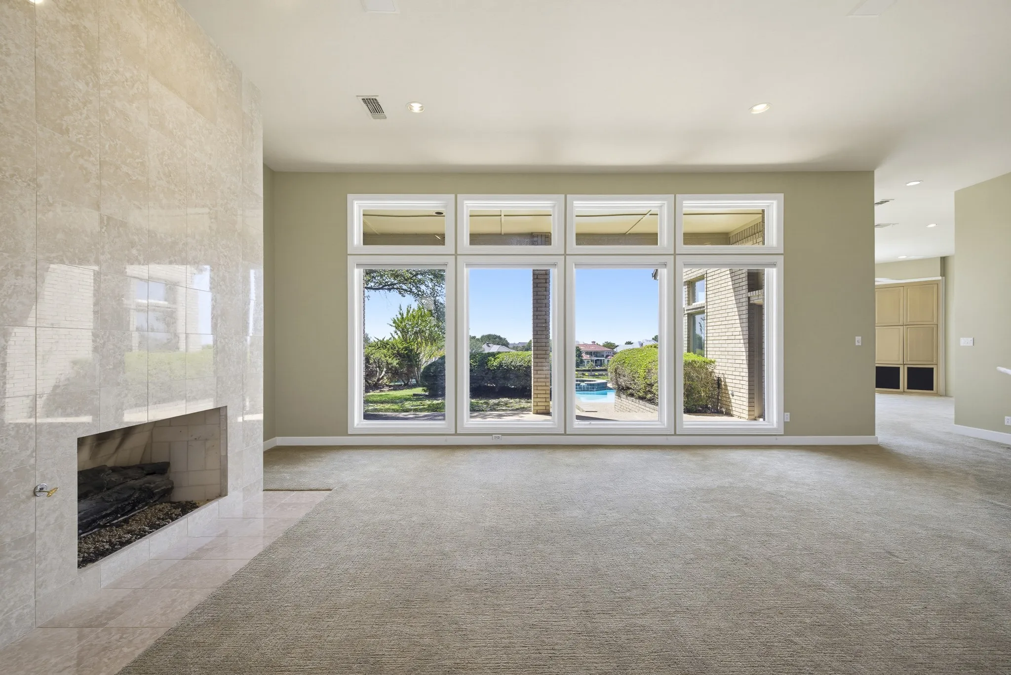 Single Family Residence For Sale in Tarrant County , 5916 Forest Highlands Drive, Fort Worth, Texas 76132, 4 Bedroom, 5 Bathroom, 3 Garage spaces, 6,166 Sqft, built in 1993, mls#21330674, Real Estate Agent in Fort Worth, Homes For Sale in Tarrant county, Homes For Sale in Fort Worth, Realtor in Fort Worth Texas, Real Estate Brokerage Independent Realty Texas, Luminita Cordes Realtor