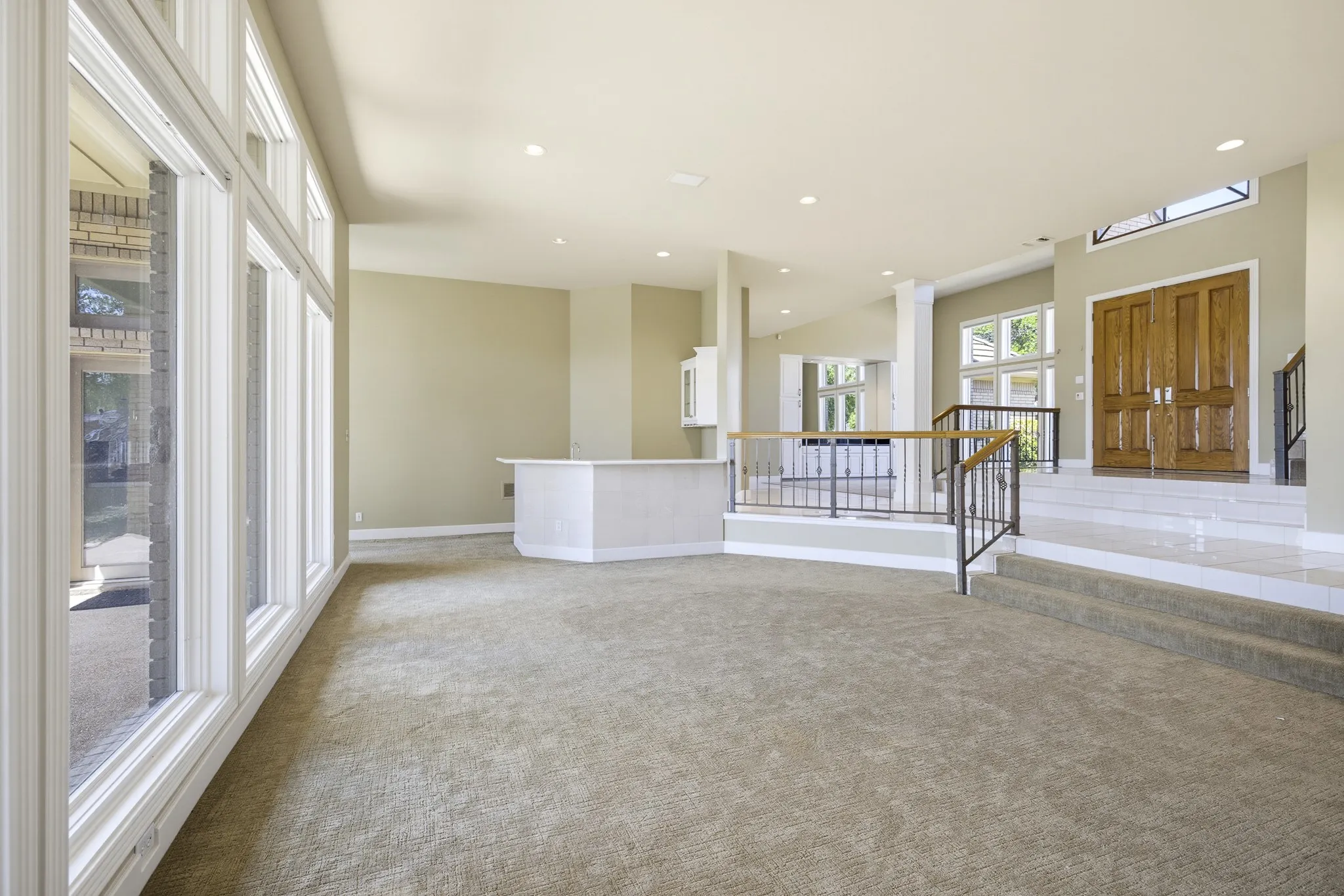 Single Family Residence For Sale in Tarrant County , 5916 Forest Highlands Drive, Fort Worth, Texas 76132, 4 Bedroom, 5 Bathroom, 3 Garage spaces, 6,166 Sqft, built in 1993, mls#21330674, Real Estate Agent in Fort Worth, Homes For Sale in Tarrant county, Homes For Sale in Fort Worth, Realtor in Fort Worth Texas, Real Estate Brokerage Independent Realty Texas, Luminita Cordes Realtor