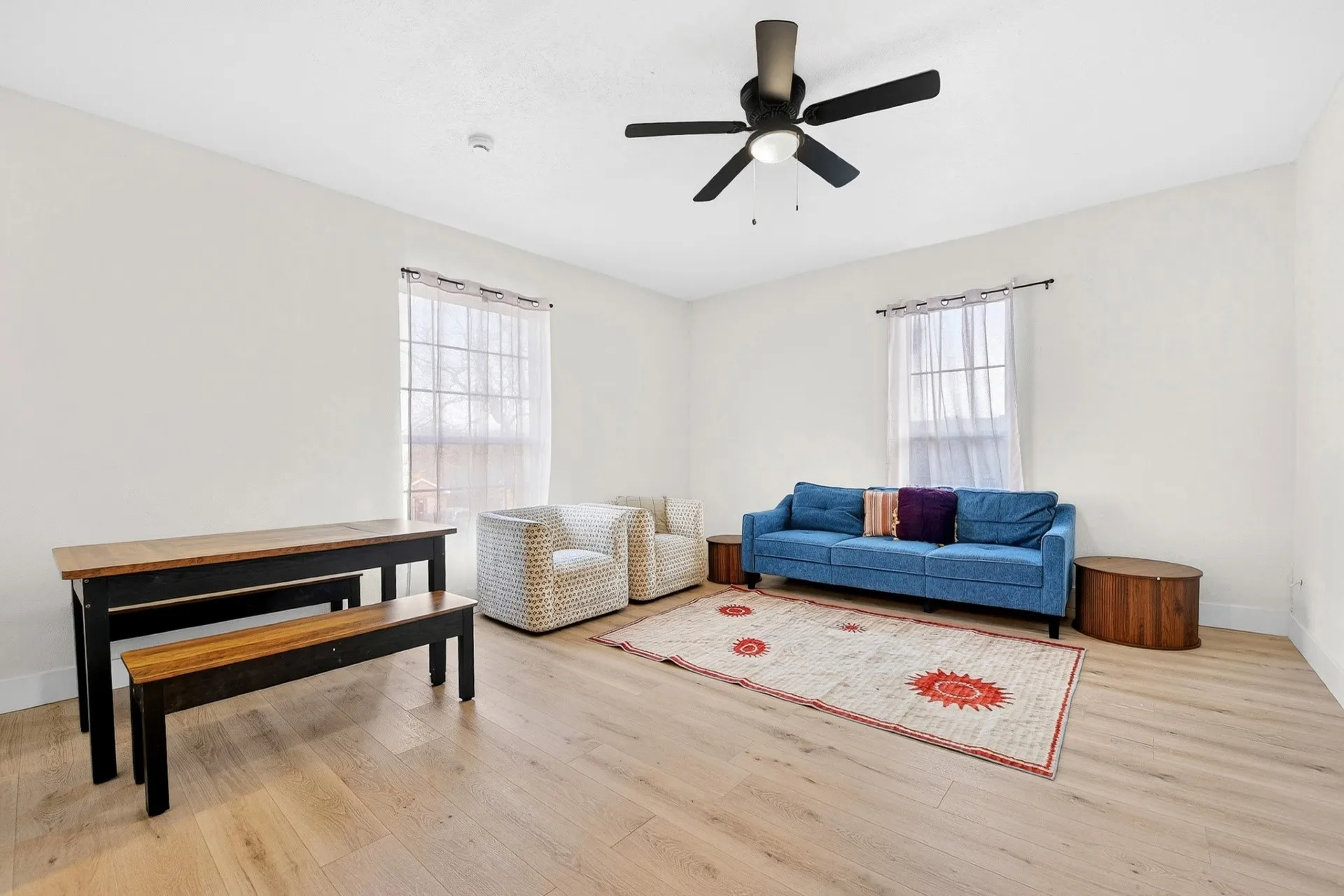 Duplex For Rent in Dallas County , 3711 Wendelkin Street, Dallas, Texas 75215, 3 Bedroom, 1 Bathroom, Garage spaces, 2,858 Sqft, built in 1921, mls#21341629, Real Estate Agent in Dallas, Homes For Rent in Dallas county, Homes For Rent in Dallas, Realtor in Dallas Texas, Real Estate Brokerage Independent Realty Texas, Luminita Cordes Realtor