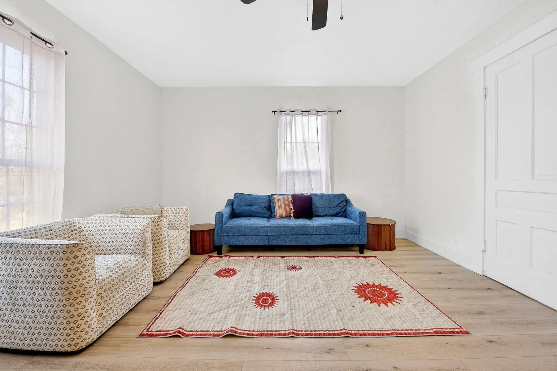 Duplex For Rent in Dallas County , 3711 Wendelkin Street, Dallas, Texas 75215, 3 Bedroom, 1 Bathroom, Garage spaces, 2,858 Sqft, built in 1921, mls#21341629, Real Estate Agent in Dallas, Homes For Rent in Dallas county, Homes For Rent in Dallas, Realtor in Dallas Texas, Real Estate Brokerage Independent Realty Texas, Luminita Cordes Realtor