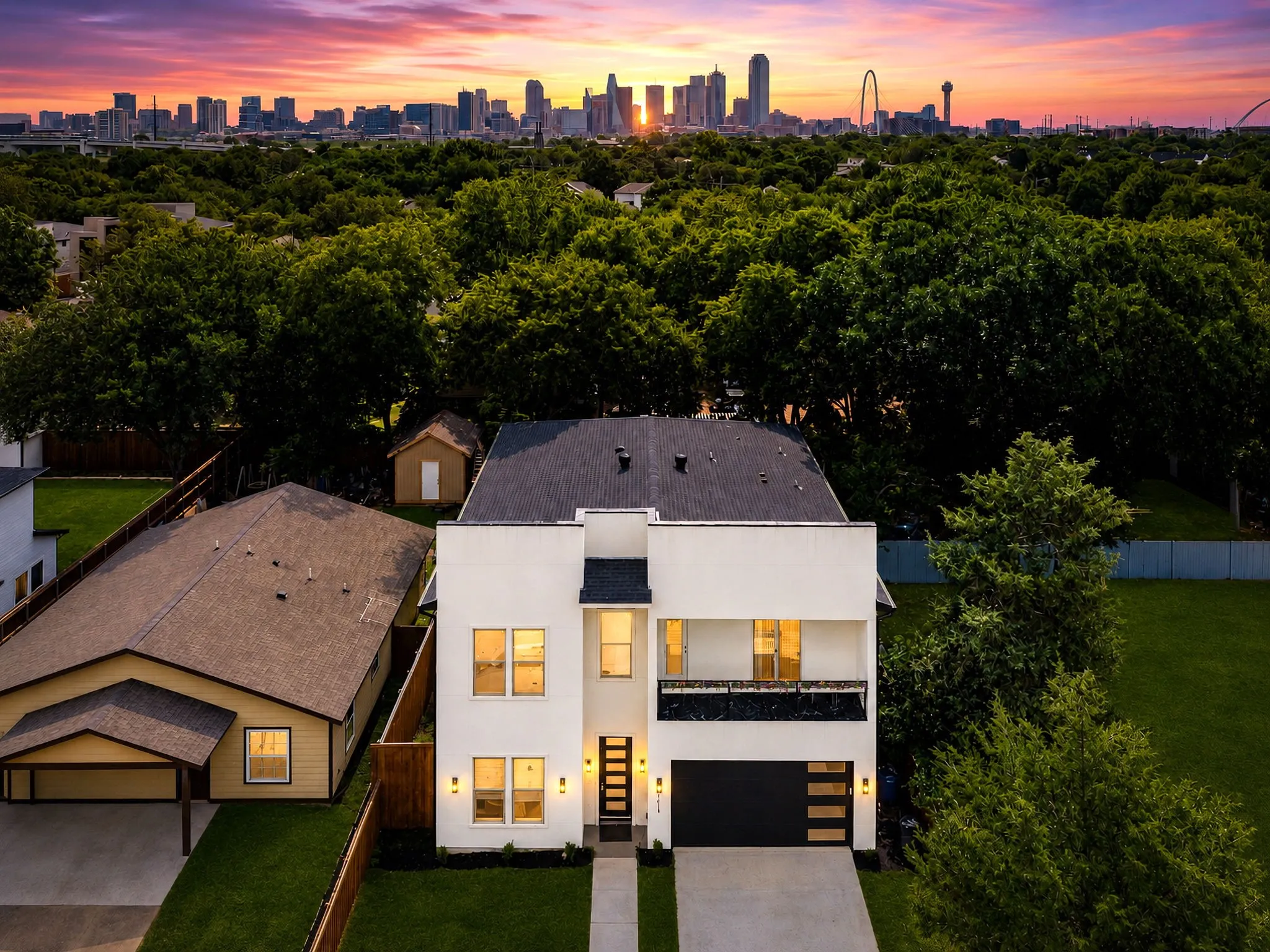 Stunning Twilight Photo.  Should Be An Award Winning Photo With Dallas Skyline In The Background.
