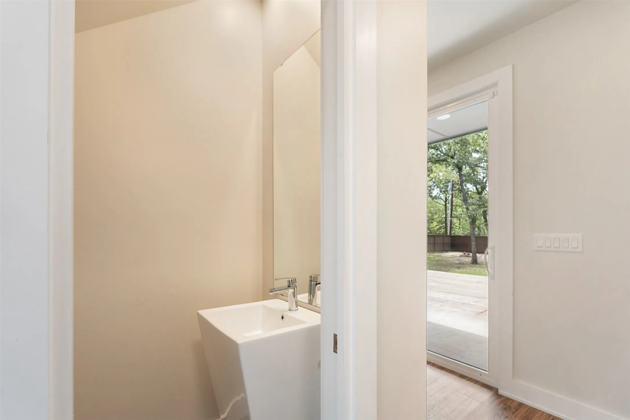 Single Family Residence For Sale in Henderson County , 143 Arbolado Blvd, Gun Barrel City, Texas 75156, 3 Bedrooms, 3 Bathrooms, 2 Garage spaces, 1,864 Sqft, built in 2022, Price $399,000, mls#21332319, Real Estate Agent in Gun Barrel City, Homes For Sale in Henderson county, Homes For Sale in Gun Barrel City, Realtor in Gun Barrel City Texas, Real Estate Brokerage Independent Realty Texas, Luminita Cordes Realtor