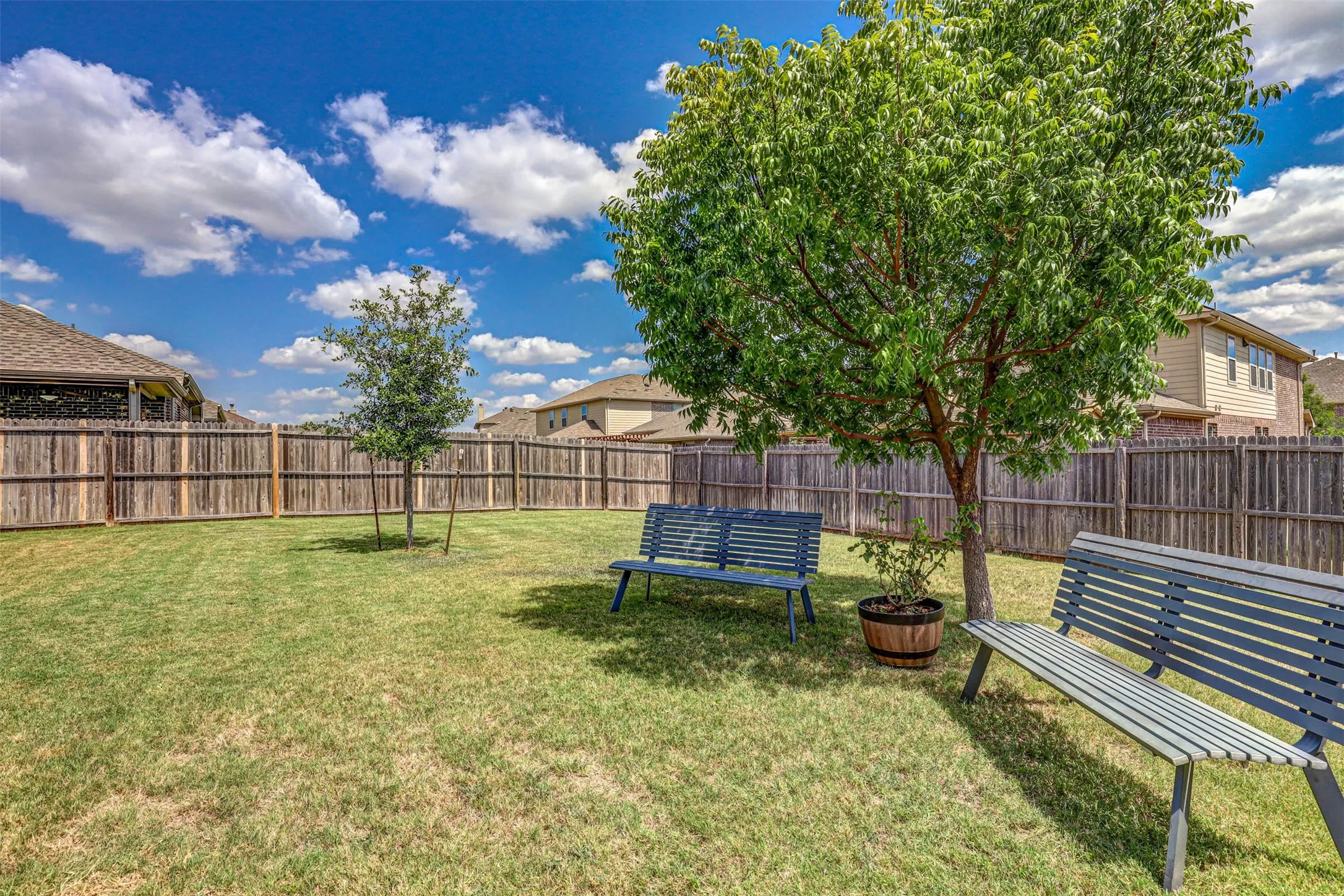 Single Family Residence For Sale in Denton County , 14724 Rocky Face Lane, Fort Worth, Texas 76052, 3 Bedroom, 2 Bathroom, 2 Garage spaces, 1,623 Sqft, built in 2018, mls#21341392, Real Estate Agent in Fort Worth, Homes For Sale in Denton county, Homes For Sale in Fort Worth, Realtor in Fort Worth Texas, Real Estate Brokerage Independent Realty Texas, Luminita Cordes Realtor