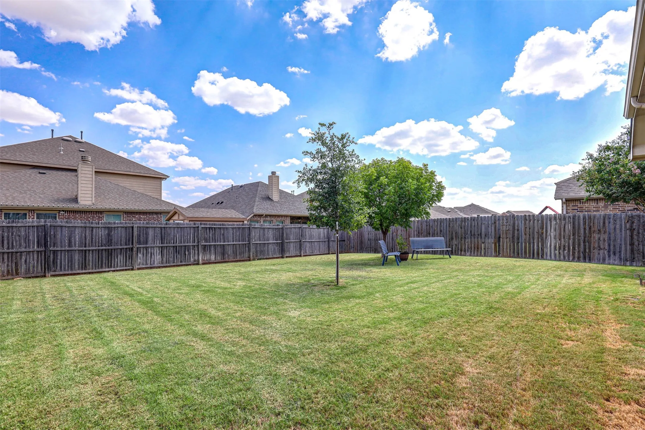 Single Family Residence For Sale in Denton County , 14724 Rocky Face Lane, Fort Worth, Texas 76052, 3 Bedroom, 2 Bathroom, 2 Garage spaces, 1,623 Sqft, built in 2018, mls#21341392, Real Estate Agent in Fort Worth, Homes For Sale in Denton county, Homes For Sale in Fort Worth, Realtor in Fort Worth Texas, Real Estate Brokerage Independent Realty Texas, Luminita Cordes Realtor