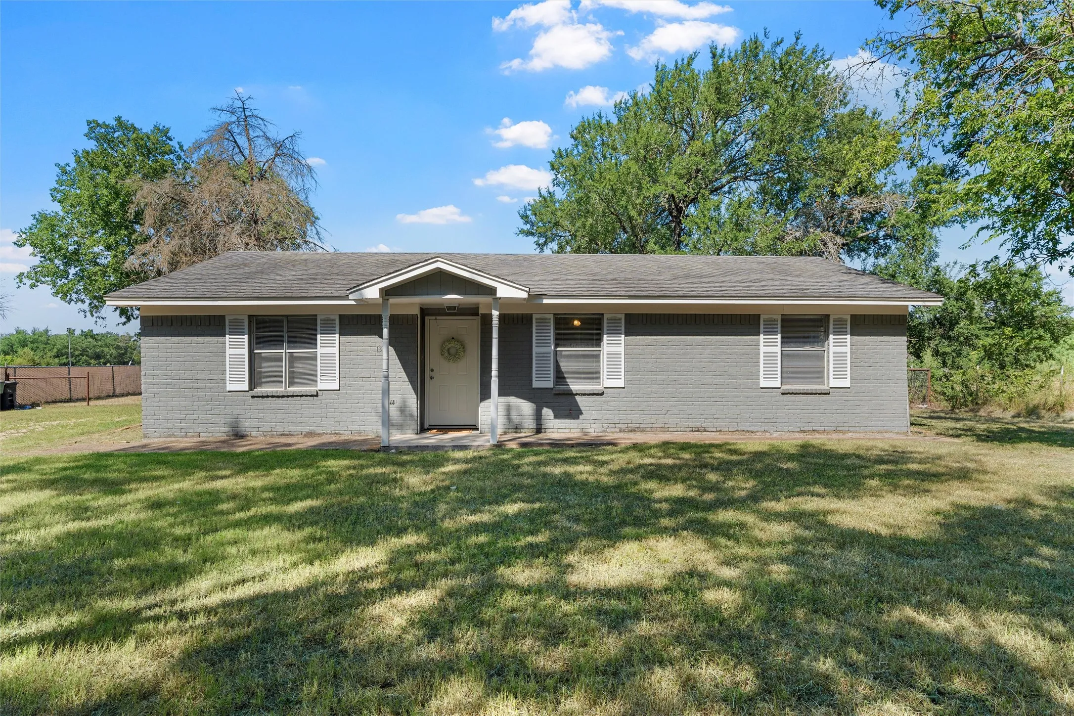 Single Family Residence For Sale in Mc Lennan County , 1374 Saffles Road, Robinson, Texas 76706, 3 Bedroom, 2 Bathroom, Garage spaces, 1,136 Sqft, built in 1982, mls#21341631, Real Estate Agent in Robinson, Homes For Sale in Mc Lennan county, Homes For Sale in Robinson, Realtor in Robinson Texas, Real Estate Brokerage Independent Realty Texas, Luminita Cordes Realtor
