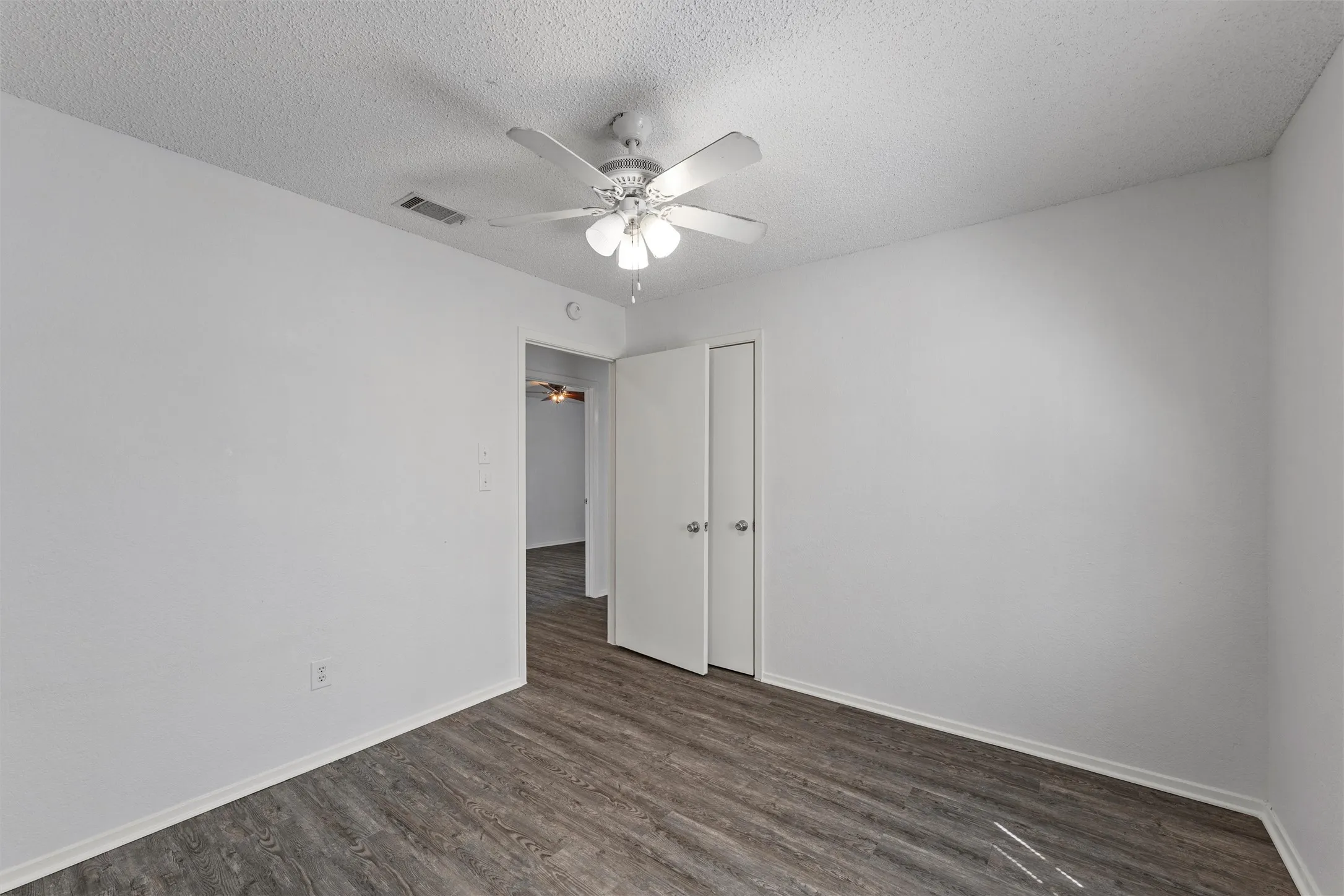 Single Family Residence For Sale in Mc Lennan County , 1374 Saffles Road, Robinson, Texas 76706, 3 Bedroom, 2 Bathroom, Garage spaces, 1,136 Sqft, built in 1982, mls#21341631, Real Estate Agent in Robinson, Homes For Sale in Mc Lennan county, Homes For Sale in Robinson, Realtor in Robinson Texas, Real Estate Brokerage Independent Realty Texas, Luminita Cordes Realtor