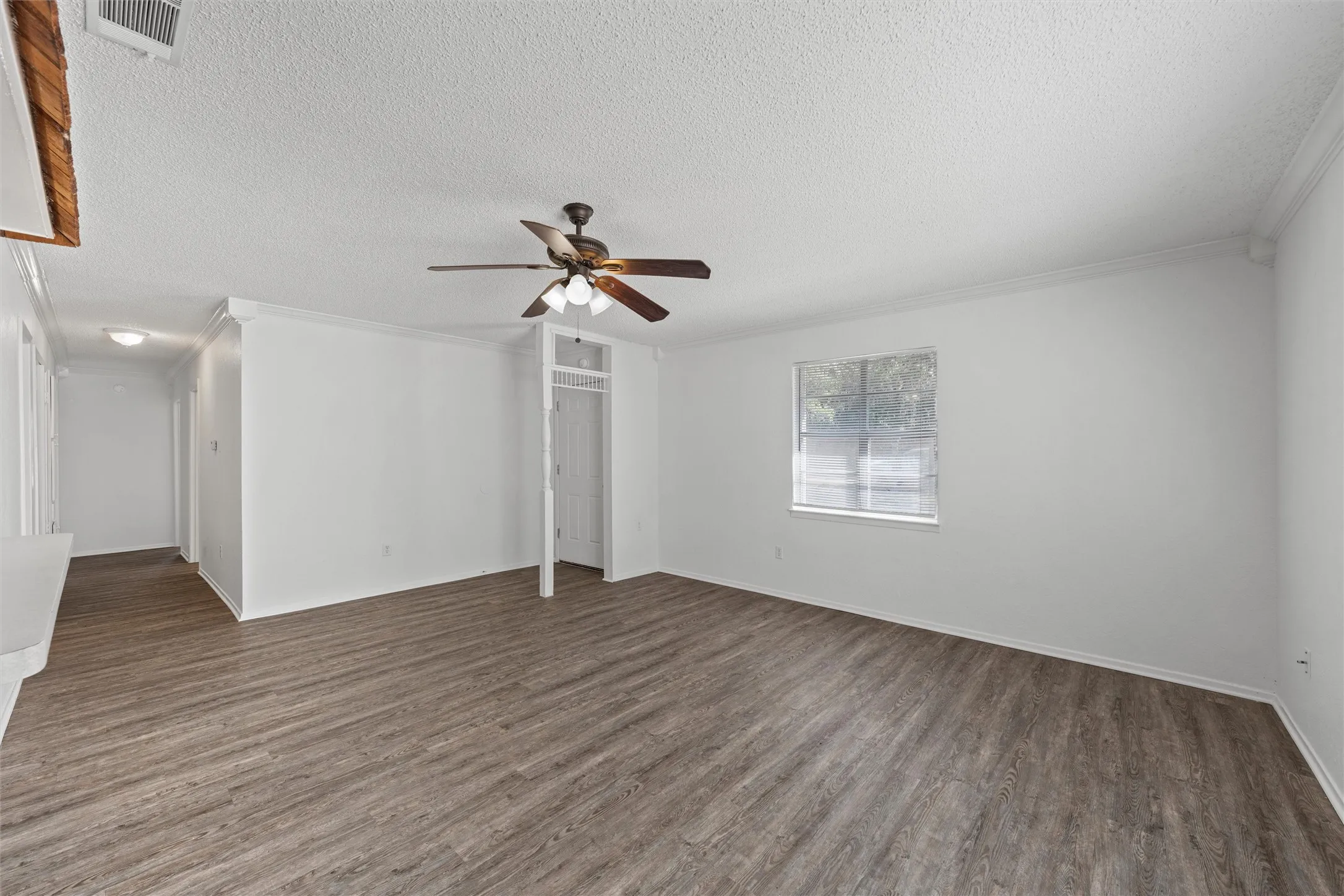 Single Family Residence For Sale in Mc Lennan County , 1374 Saffles Road, Robinson, Texas 76706, 3 Bedroom, 2 Bathroom, Garage spaces, 1,136 Sqft, built in 1982, mls#21341631, Real Estate Agent in Robinson, Homes For Sale in Mc Lennan county, Homes For Sale in Robinson, Realtor in Robinson Texas, Real Estate Brokerage Independent Realty Texas, Luminita Cordes Realtor