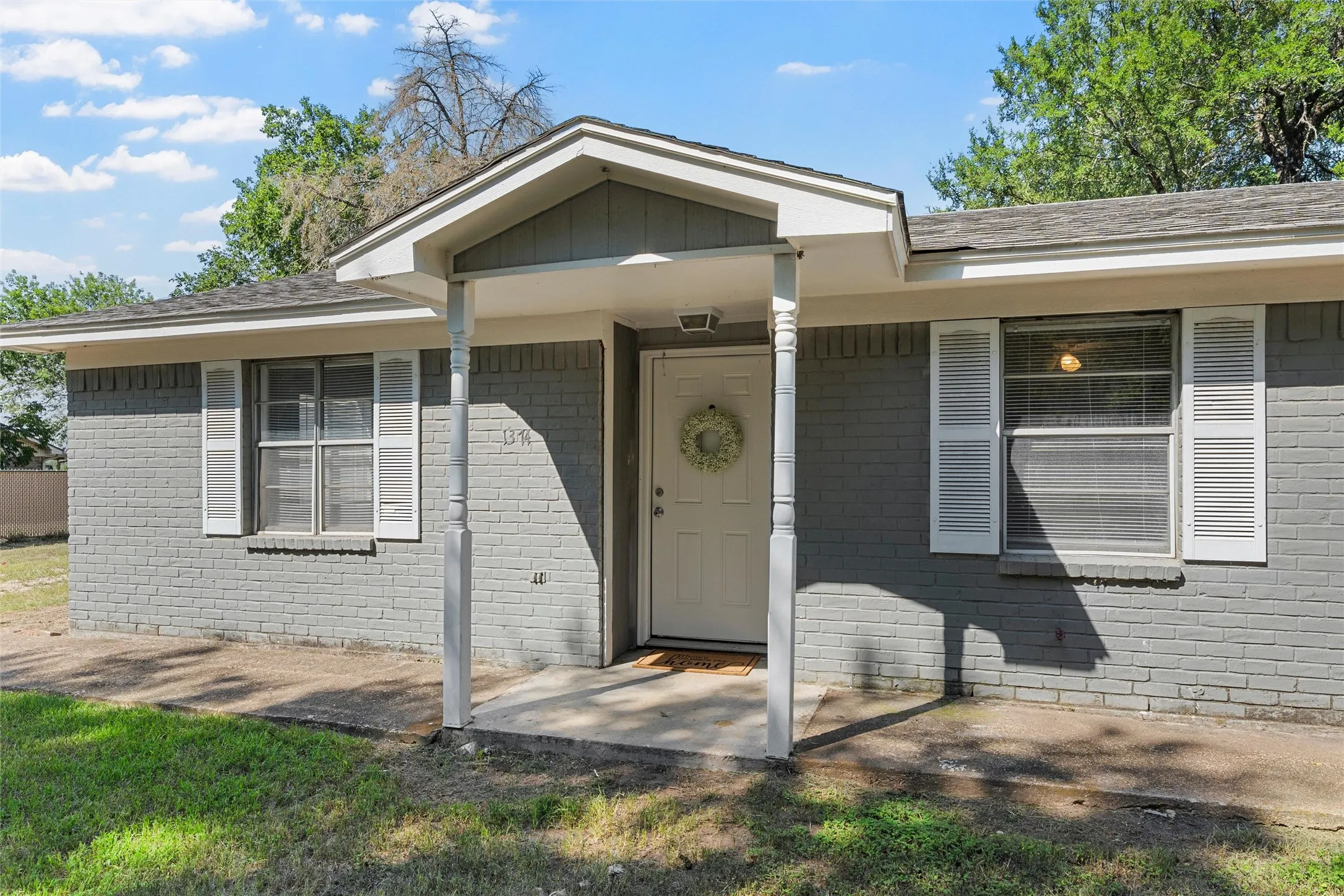 Single Family Residence For Sale in Mc Lennan County , 1374 Saffles Road, Robinson, Texas 76706, 3 Bedroom, 2 Bathroom, Garage spaces, 1,136 Sqft, built in 1982, mls#21341631, Real Estate Agent in Robinson, Homes For Sale in Mc Lennan county, Homes For Sale in Robinson, Realtor in Robinson Texas, Real Estate Brokerage Independent Realty Texas, Luminita Cordes Realtor