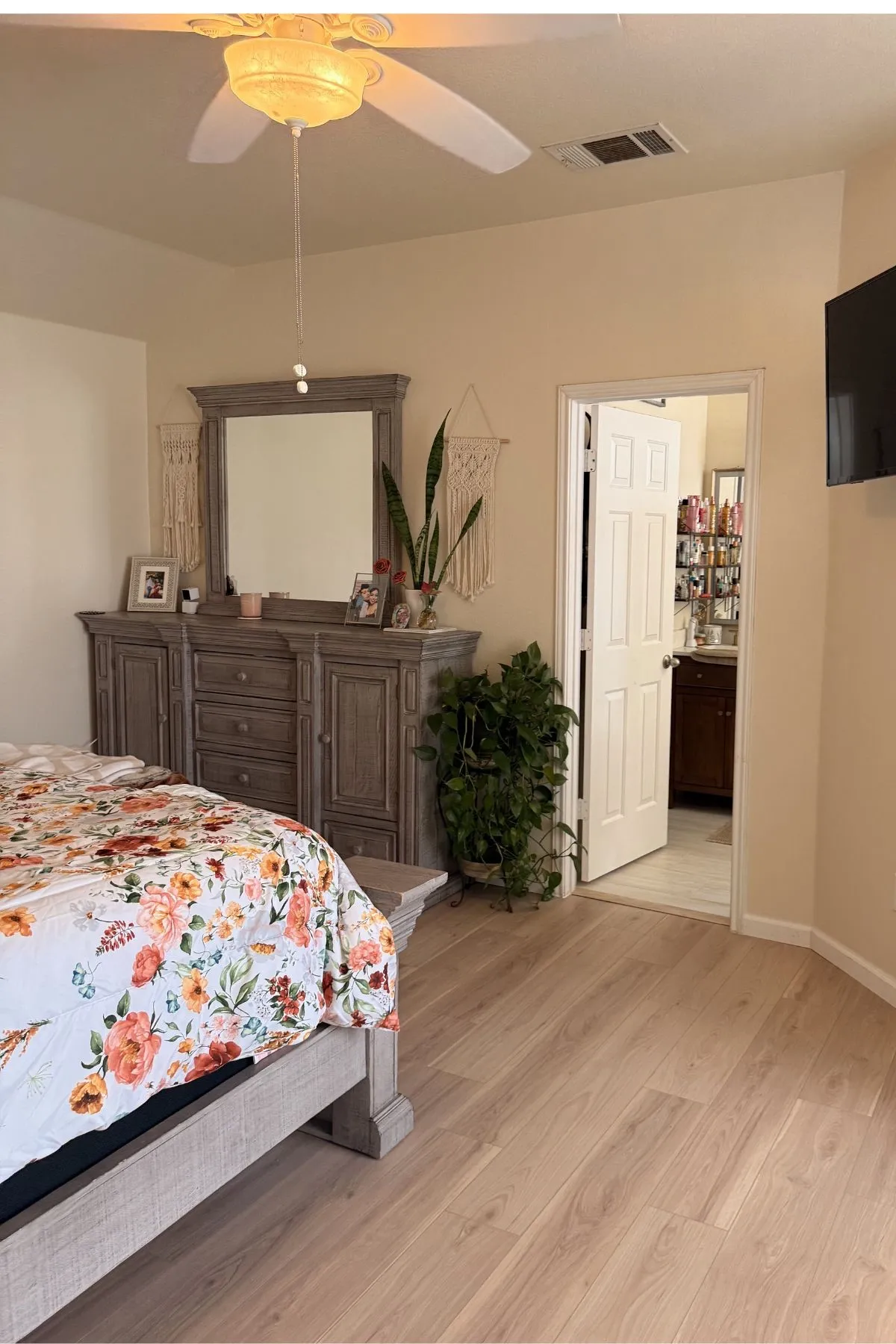 Single Family Residence For Rent in Denton County , 3700 Camino Real Trail, Denton, Texas 76208, 3 Bedroom, 3 Bathroom, 2 Garage spaces, 1,812 Sqft, built in 2007, mls#21338728, Real Estate Agent in Denton, Homes For Rent in Denton county, Homes For Rent in Denton, Realtor in Denton Texas, Real Estate Brokerage Independent Realty Texas, Luminita Cordes Realtor