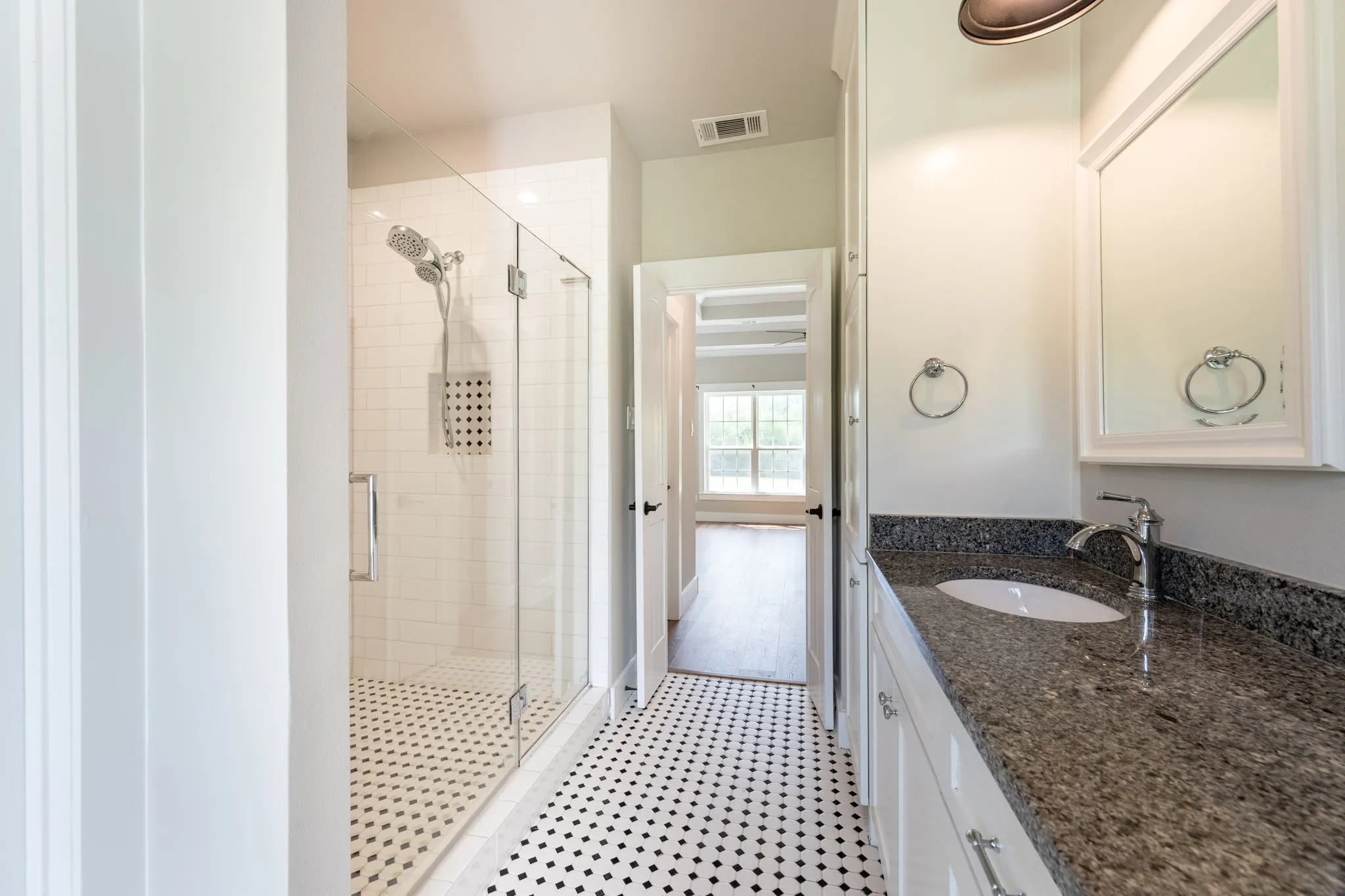 Farm For Sale in Grayson County , 38 Jubilee Farm Road, Bells, Texas 75414, 0, 4 Bathroom, 2 Garage spaces, 2,365 Sqft, built in 2017, mls#21341650, Real Estate Agent in Bells, Homes For Sale in Grayson county, Homes For Sale in Bells, Realtor in Bells Texas, Real Estate Brokerage Independent Realty Texas, Luminita Cordes Realtor