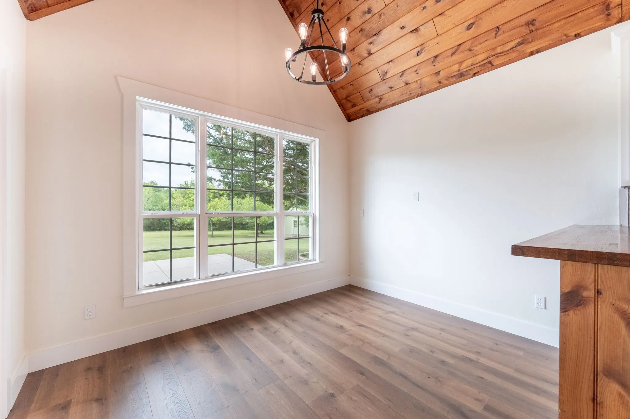 Farm For Sale in Grayson County , 38 Jubilee Farm Road, Bells, Texas 75414, 0, 4 Bathroom, 2 Garage spaces, 2,365 Sqft, built in 2017, mls#21341650, Real Estate Agent in Bells, Homes For Sale in Grayson county, Homes For Sale in Bells, Realtor in Bells Texas, Real Estate Brokerage Independent Realty Texas, Luminita Cordes Realtor