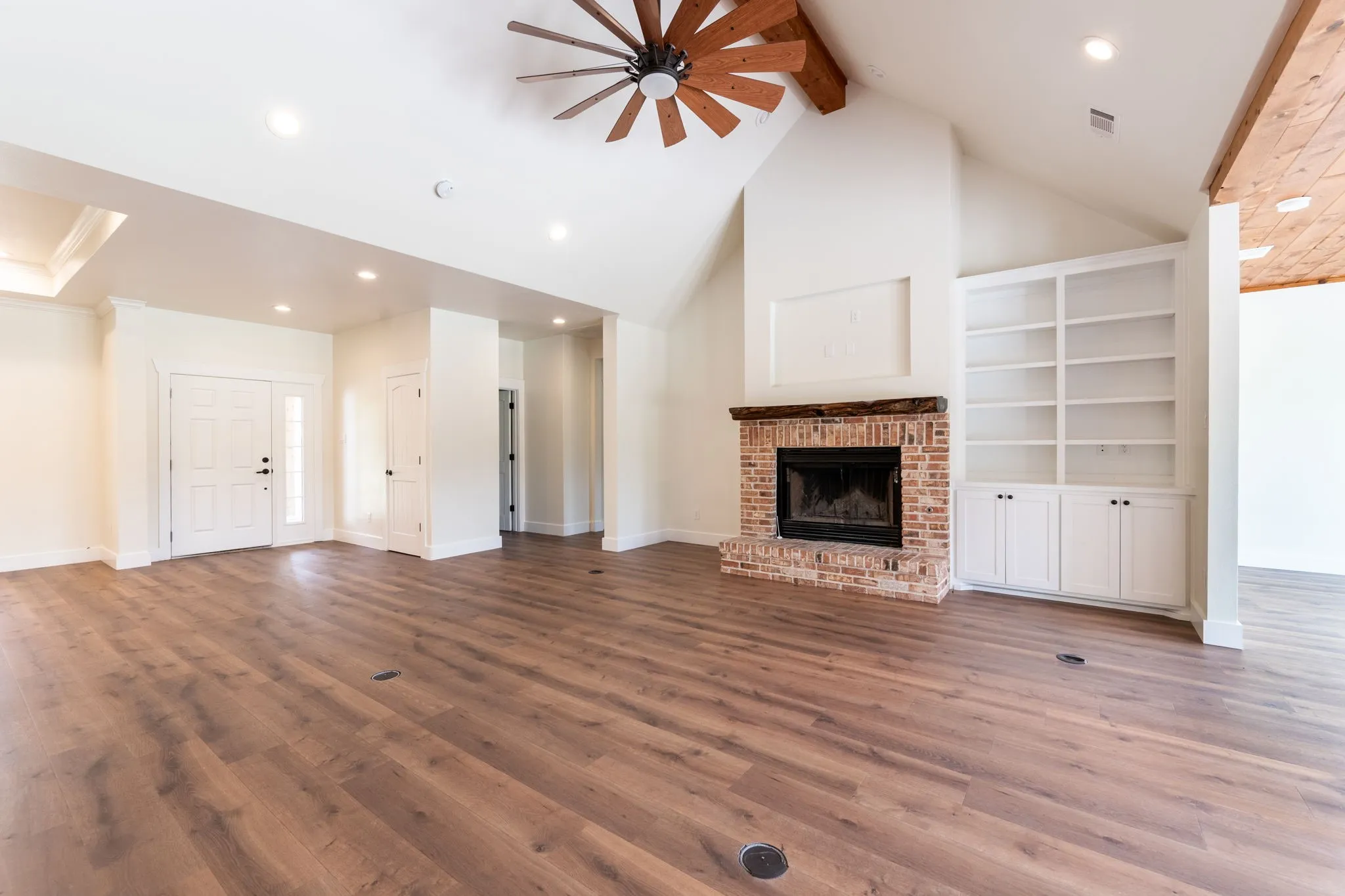 Farm For Sale in Grayson County , 38 Jubilee Farm Road, Bells, Texas 75414, 0, 4 Bathroom, 2 Garage spaces, 2,365 Sqft, built in 2017, mls#21341650, Real Estate Agent in Bells, Homes For Sale in Grayson county, Homes For Sale in Bells, Realtor in Bells Texas, Real Estate Brokerage Independent Realty Texas, Luminita Cordes Realtor