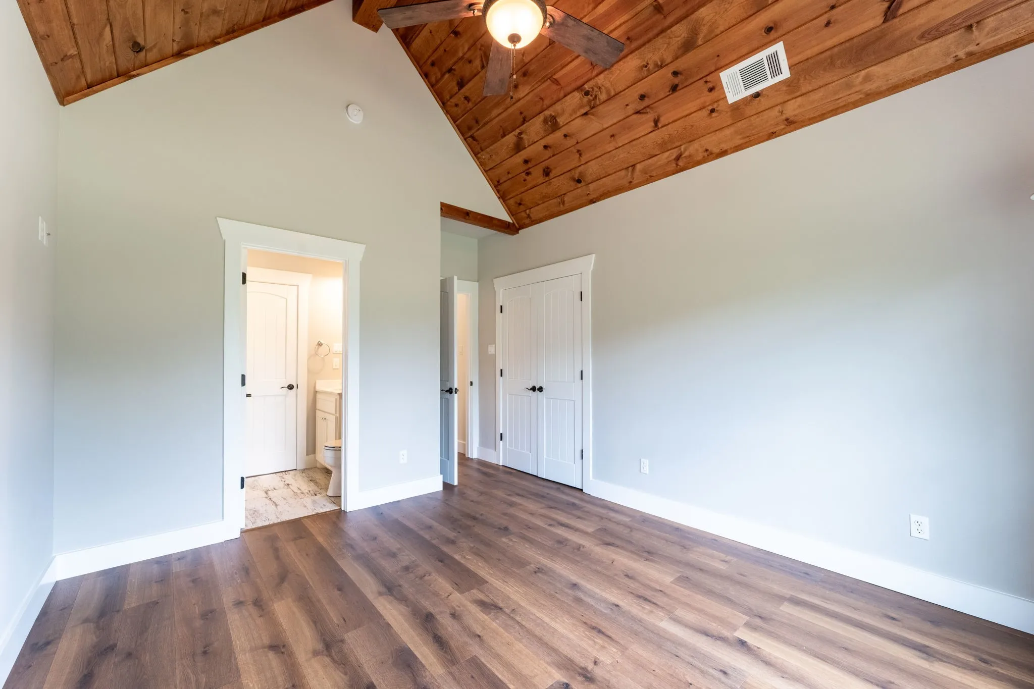 Farm For Sale in Grayson County , 38 Jubilee Farm Road, Bells, Texas 75414, 0, 4 Bathroom, 2 Garage spaces, 2,365 Sqft, built in 2017, mls#21341650, Real Estate Agent in Bells, Homes For Sale in Grayson county, Homes For Sale in Bells, Realtor in Bells Texas, Real Estate Brokerage Independent Realty Texas, Luminita Cordes Realtor