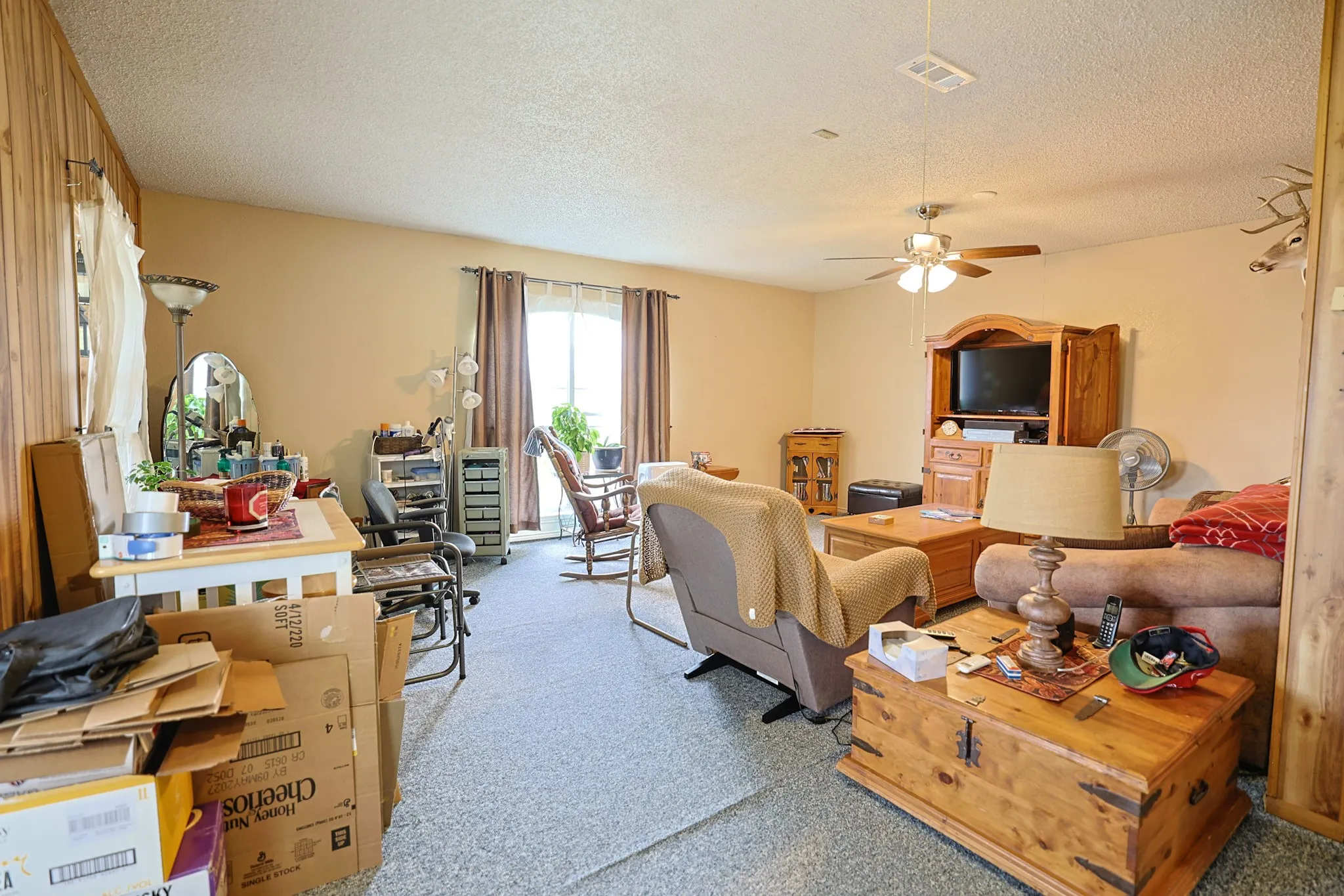 Single Family Residence For Sale in Parker County , 651 Gregory Street 1, Weatherford, Texas 76087, 3 Bedroom, 2 Bathroom, Garage spaces, 2,021 Sqft, built in 1989, mls#21341027, Real Estate Agent in Weatherford, Homes For Sale in Parker county, Homes For Sale in Weatherford, Realtor in Weatherford Texas, Real Estate Brokerage Independent Realty Texas, Luminita Cordes Realtor