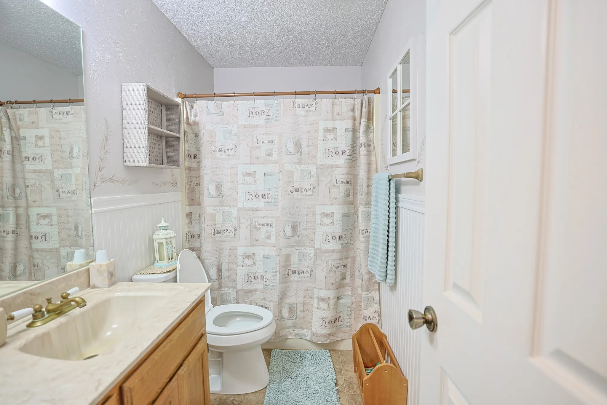 Single Family Residence For Sale in Parker County , 651 Gregory Street 1, Weatherford, Texas 76087, 3 Bedroom, 2 Bathroom, Garage spaces, 2,021 Sqft, built in 1989, mls#21341027, Real Estate Agent in Weatherford, Homes For Sale in Parker county, Homes For Sale in Weatherford, Realtor in Weatherford Texas, Real Estate Brokerage Independent Realty Texas, Luminita Cordes Realtor