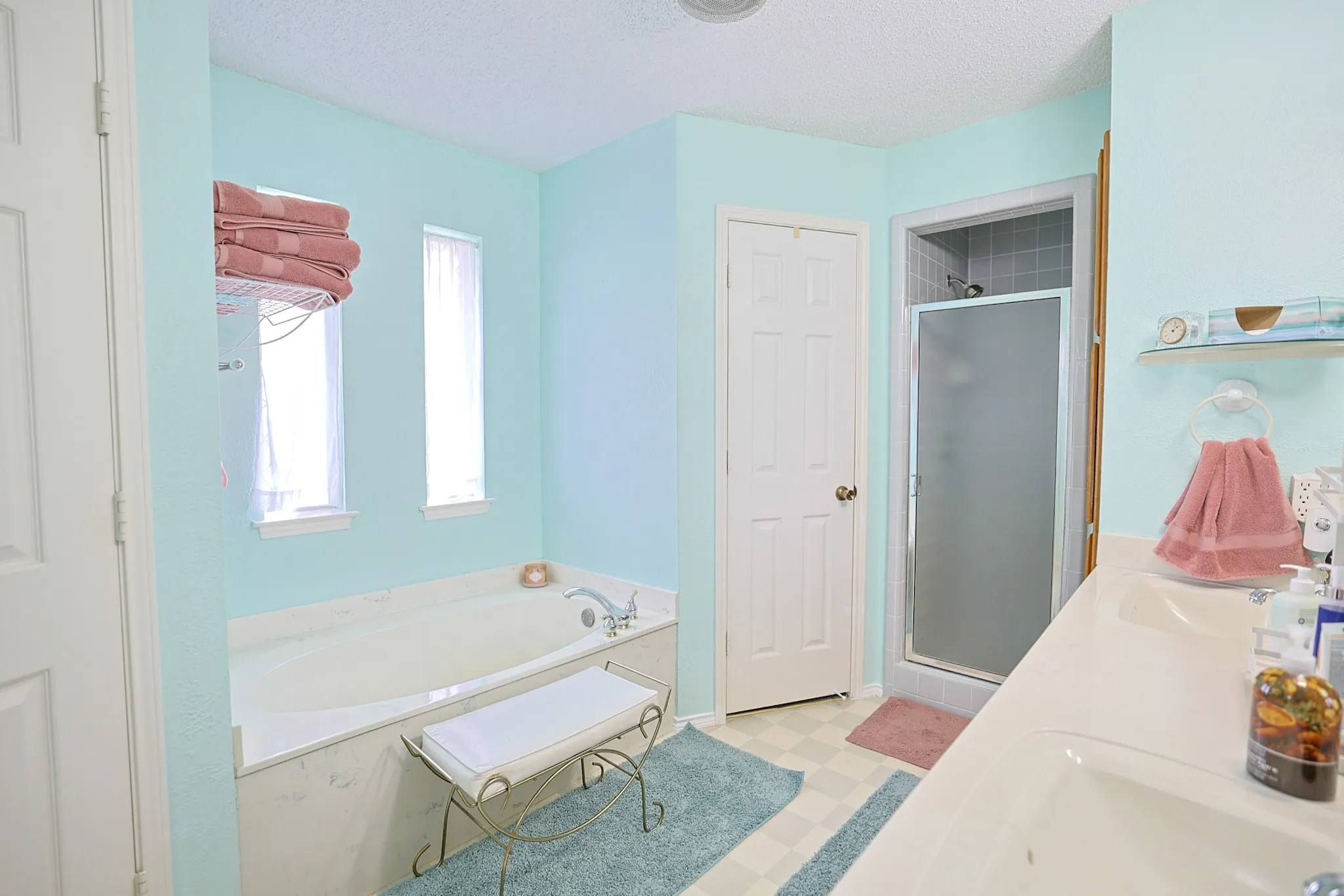 Single Family Residence For Sale in Parker County , 651 Gregory Street 1, Weatherford, Texas 76087, 3 Bedroom, 2 Bathroom, Garage spaces, 2,021 Sqft, built in 1989, mls#21341027, Real Estate Agent in Weatherford, Homes For Sale in Parker county, Homes For Sale in Weatherford, Realtor in Weatherford Texas, Real Estate Brokerage Independent Realty Texas, Luminita Cordes Realtor