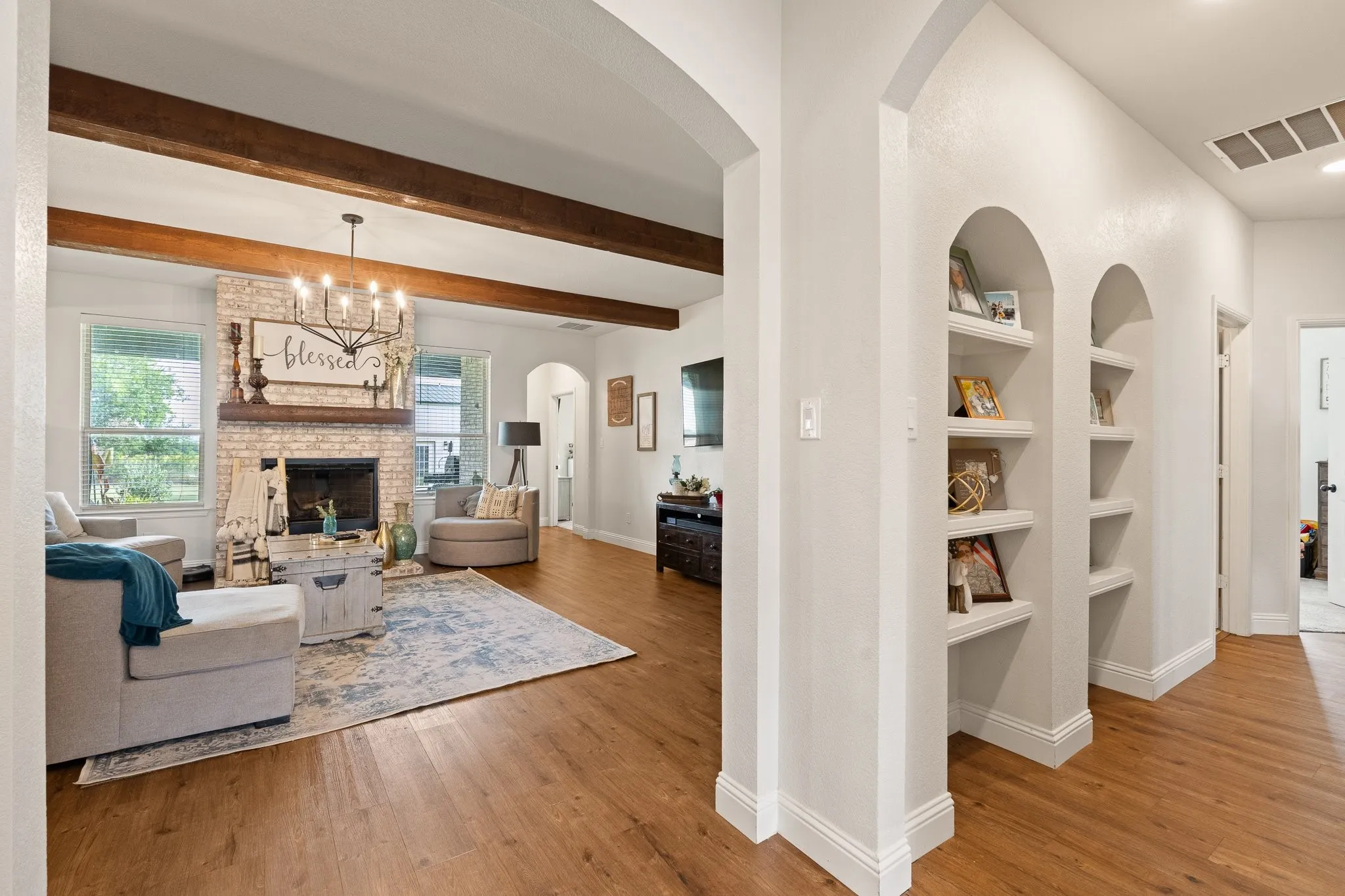 Single Family Residence For Sale in Johnson County , 9448 Wildcat Ridge, Godley, Texas 76044, 5 Bedroom, 3 Bathroom, 2 Garage spaces, 2,160 Sqft, built in 2021, mls#21341602, Real Estate Agent in Godley, Homes For Sale in Johnson county, Homes For Sale in Godley, Realtor in Godley Texas, Real Estate Brokerage Independent Realty Texas, Luminita Cordes Realtor