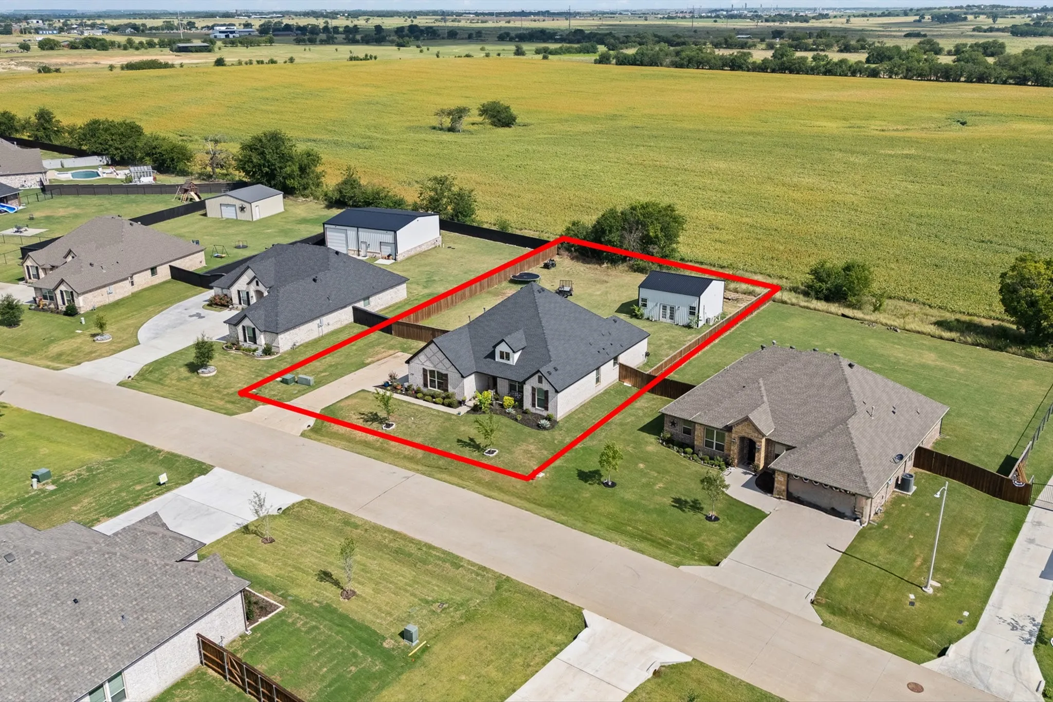 Single Family Residence For Sale in Johnson County , 9448 Wildcat Ridge, Godley, Texas 76044, 5 Bedroom, 3 Bathroom, 2 Garage spaces, 2,160 Sqft, built in 2021, mls#21341602, Real Estate Agent in Godley, Homes For Sale in Johnson county, Homes For Sale in Godley, Realtor in Godley Texas, Real Estate Brokerage Independent Realty Texas, Luminita Cordes Realtor