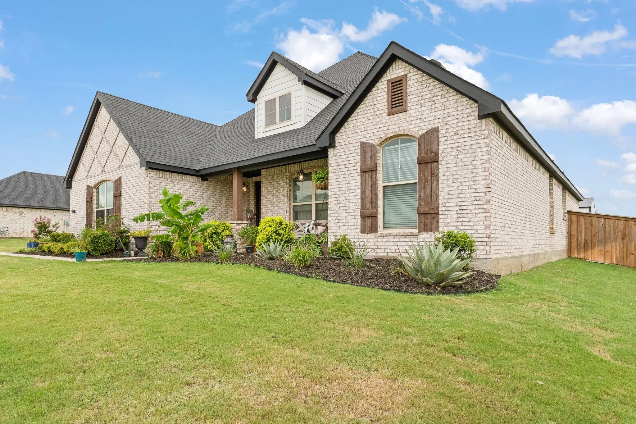 Single Family Residence For Sale in Johnson County , 9448 Wildcat Ridge, Godley, Texas 76044, 5 Bedroom, 3 Bathroom, 2 Garage spaces, 2,160 Sqft, built in 2021, mls#21341602, Real Estate Agent in Godley, Homes For Sale in Johnson county, Homes For Sale in Godley, Realtor in Godley Texas, Real Estate Brokerage Independent Realty Texas, Luminita Cordes Realtor