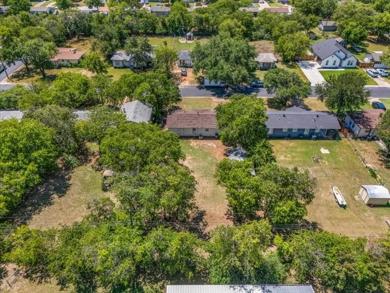 Single Family Residence For Sale in Tarrant County , 708 Race Street, Crowley, Texas 76036, 5 Bedroom, 3 Bathroom, Garage spaces, 1,358 Sqft, built in 1955, mls#21341662, Real Estate Agent in Crowley, Homes For Sale in Tarrant county, Homes For Sale in Crowley, Realtor in Crowley Texas, Real Estate Brokerage Independent Realty Texas, Luminita Cordes Realtor