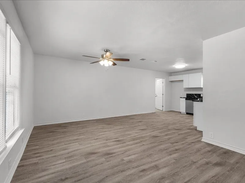 Single Family Residence For Sale in Tarrant County , 708 Race Street, Crowley, Texas 76036, 5 Bedroom, 3 Bathroom, Garage spaces, 1,358 Sqft, built in 1955, mls#21341662, Real Estate Agent in Crowley, Homes For Sale in Tarrant county, Homes For Sale in Crowley, Realtor in Crowley Texas, Real Estate Brokerage Independent Realty Texas, Luminita Cordes Realtor