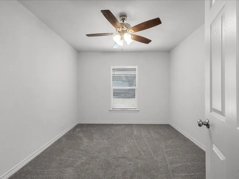Single Family Residence For Sale in Tarrant County , 708 Race Street, Crowley, Texas 76036, 5 Bedroom, 3 Bathroom, Garage spaces, 1,358 Sqft, built in 1955, mls#21341662, Real Estate Agent in Crowley, Homes For Sale in Tarrant county, Homes For Sale in Crowley, Realtor in Crowley Texas, Real Estate Brokerage Independent Realty Texas, Luminita Cordes Realtor