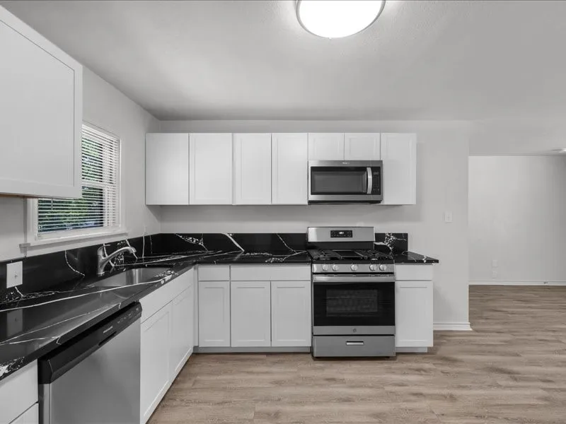 Single Family Residence For Sale in Tarrant County , 708 Race Street, Crowley, Texas 76036, 5 Bedroom, 3 Bathroom, Garage spaces, 1,358 Sqft, built in 1955, mls#21341662, Real Estate Agent in Crowley, Homes For Sale in Tarrant county, Homes For Sale in Crowley, Realtor in Crowley Texas, Real Estate Brokerage Independent Realty Texas, Luminita Cordes Realtor
