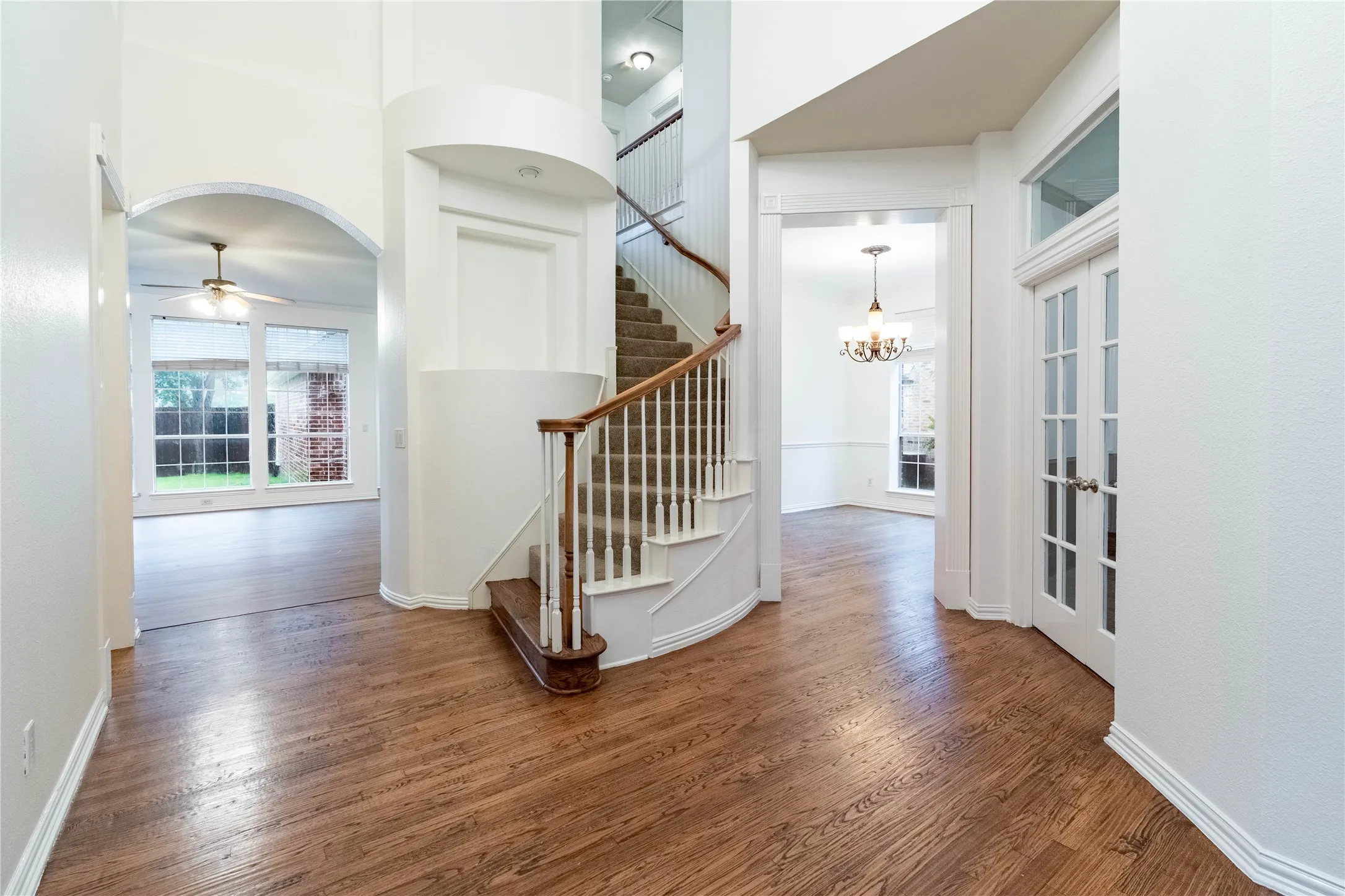 Single Family Residence For Rent in Denton County , 3731 Charter Drive, Frisco, Texas 75034, 4 Bedroom, 3 Bathroom, 2 Garage spaces, 3,301 Sqft, built in 1999, mls#21341663, Real Estate Agent in Frisco, Homes For Rent in Denton county, Homes For Rent in Frisco, Realtor in Frisco Texas, Real Estate Brokerage Independent Realty Texas, Luminita Cordes Realtor