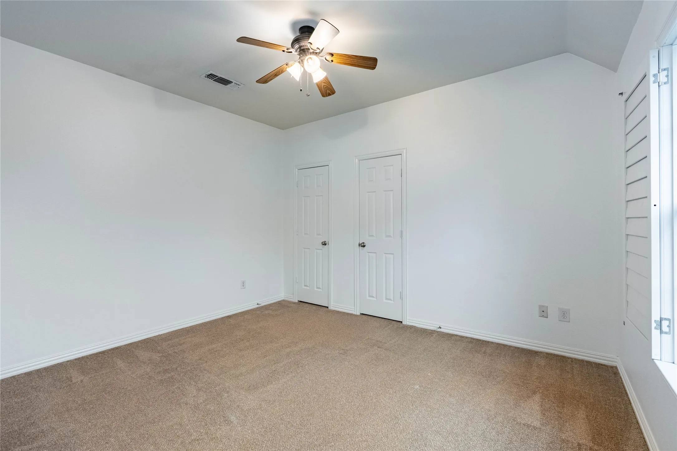 Single Family Residence For Rent in Denton County , 3731 Charter Drive, Frisco, Texas 75034, 4 Bedroom, 3 Bathroom, 2 Garage spaces, 3,301 Sqft, built in 1999, mls#21341663, Real Estate Agent in Frisco, Homes For Rent in Denton county, Homes For Rent in Frisco, Realtor in Frisco Texas, Real Estate Brokerage Independent Realty Texas, Luminita Cordes Realtor