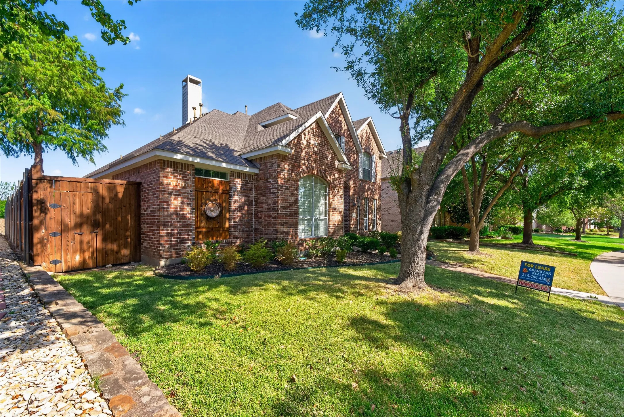 Single Family Residence For Rent in Denton County , 3731 Charter Drive, Frisco, Texas 75034, 4 Bedroom, 3 Bathroom, 2 Garage spaces, 3,301 Sqft, built in 1999, mls#21341663, Real Estate Agent in Frisco, Homes For Rent in Denton county, Homes For Rent in Frisco, Realtor in Frisco Texas, Real Estate Brokerage Independent Realty Texas, Luminita Cordes Realtor